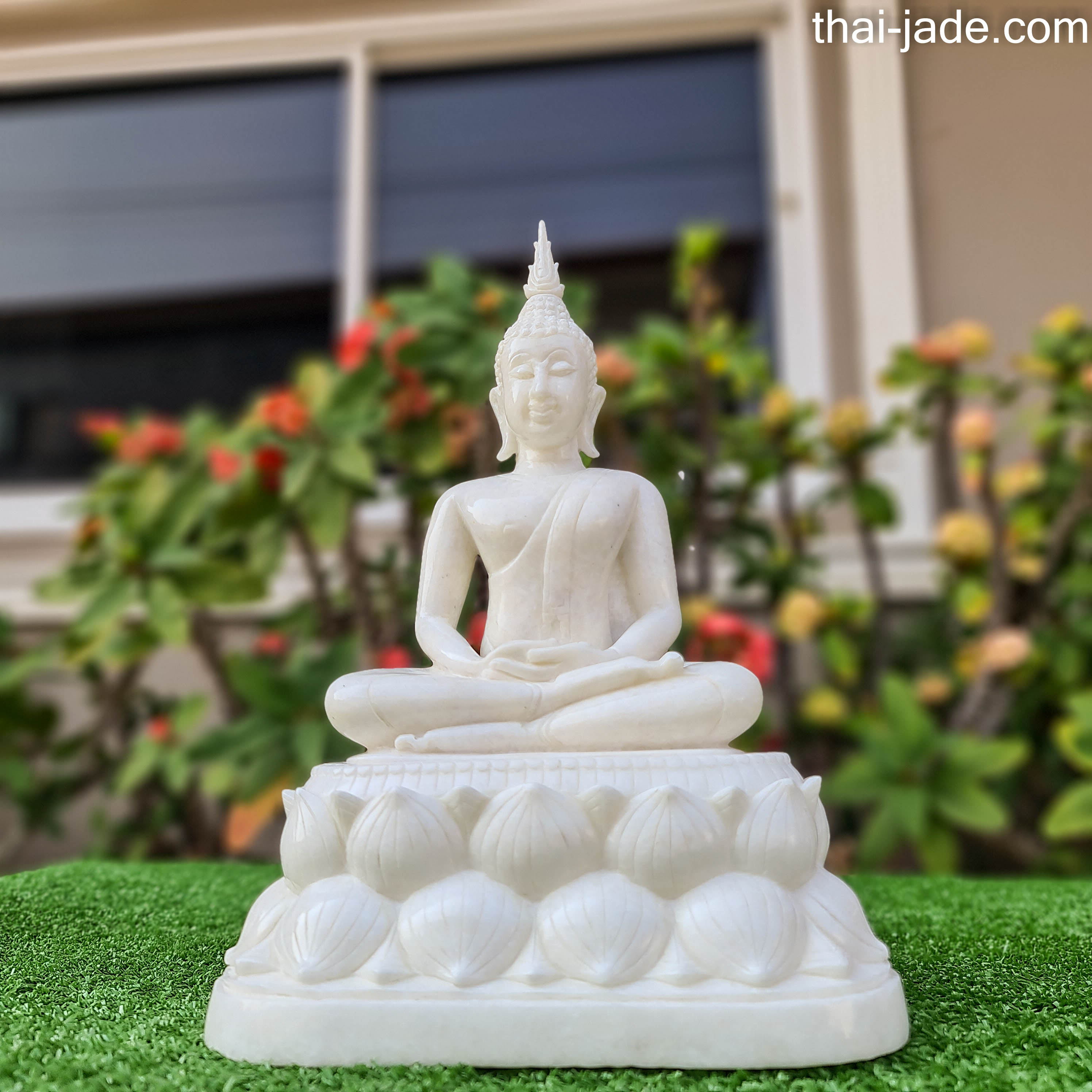 พระสุโขทัย ฐานบัวคว่ำบัวหงาย พระแกะสลักพร้อมฐาน หินขาวพม่า ขนาดน5นิ้ว