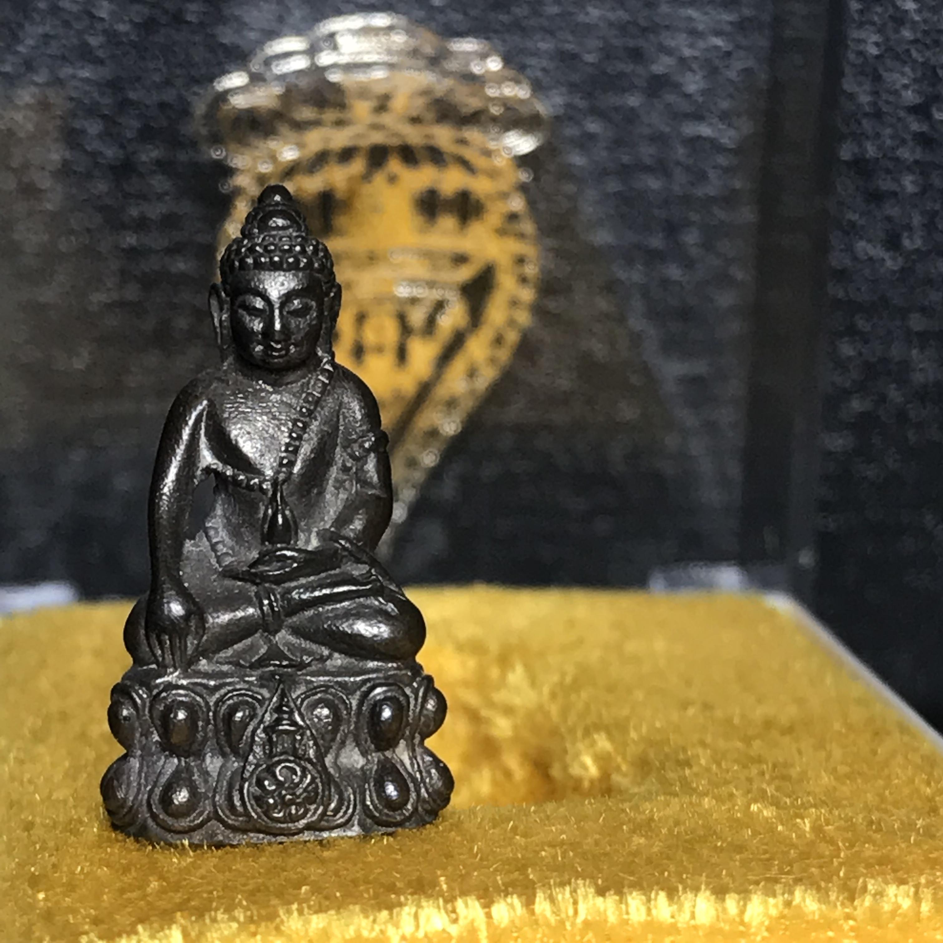 พระชัยวัฒน์นวปทุม ภปร. วัดปทุมวนาราม ปี2535 เนื้อนวโลหะ(ในหลวงรัชกาลที่9เสด็จเททอง)(สภาพสวยเดิมครบสมบูรณ์)1ใน3000องค์