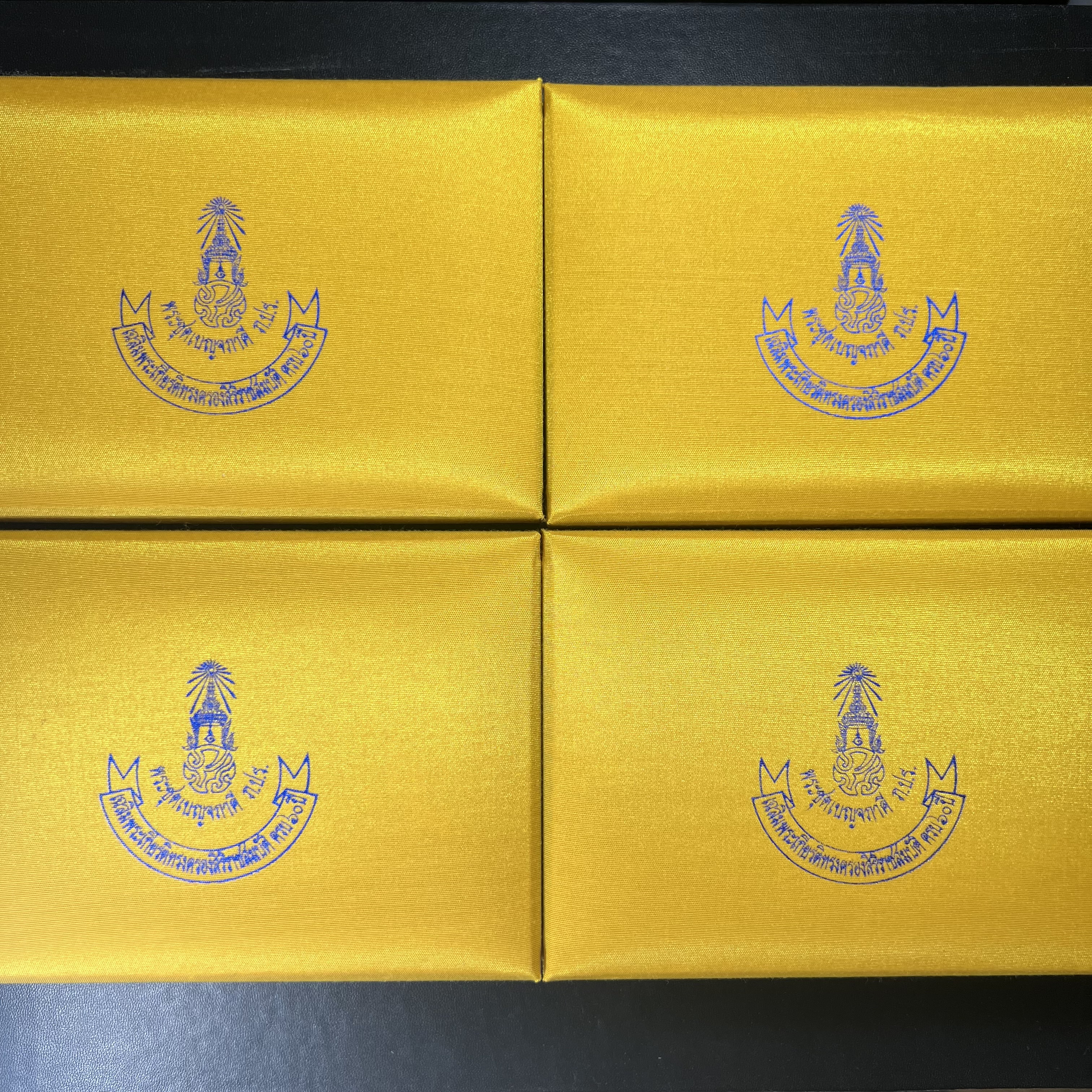 ชุดเบญจภาคี ภ.ป.ร. เฉลิมพระเกียรติ ฉลองสิริราชสมบัติครบ 60 ปี พิธีมหาพุทธาภิเษก ในวันที่ 29 พ.ย.2549 ณ วัดพระศรีรัตนศาสดาราม กทม. ซึ่งมีพระราชาคณะและเกจิอาจารย์จากทั่วประเทศร่วมพิธี(พิธีใหญ่)