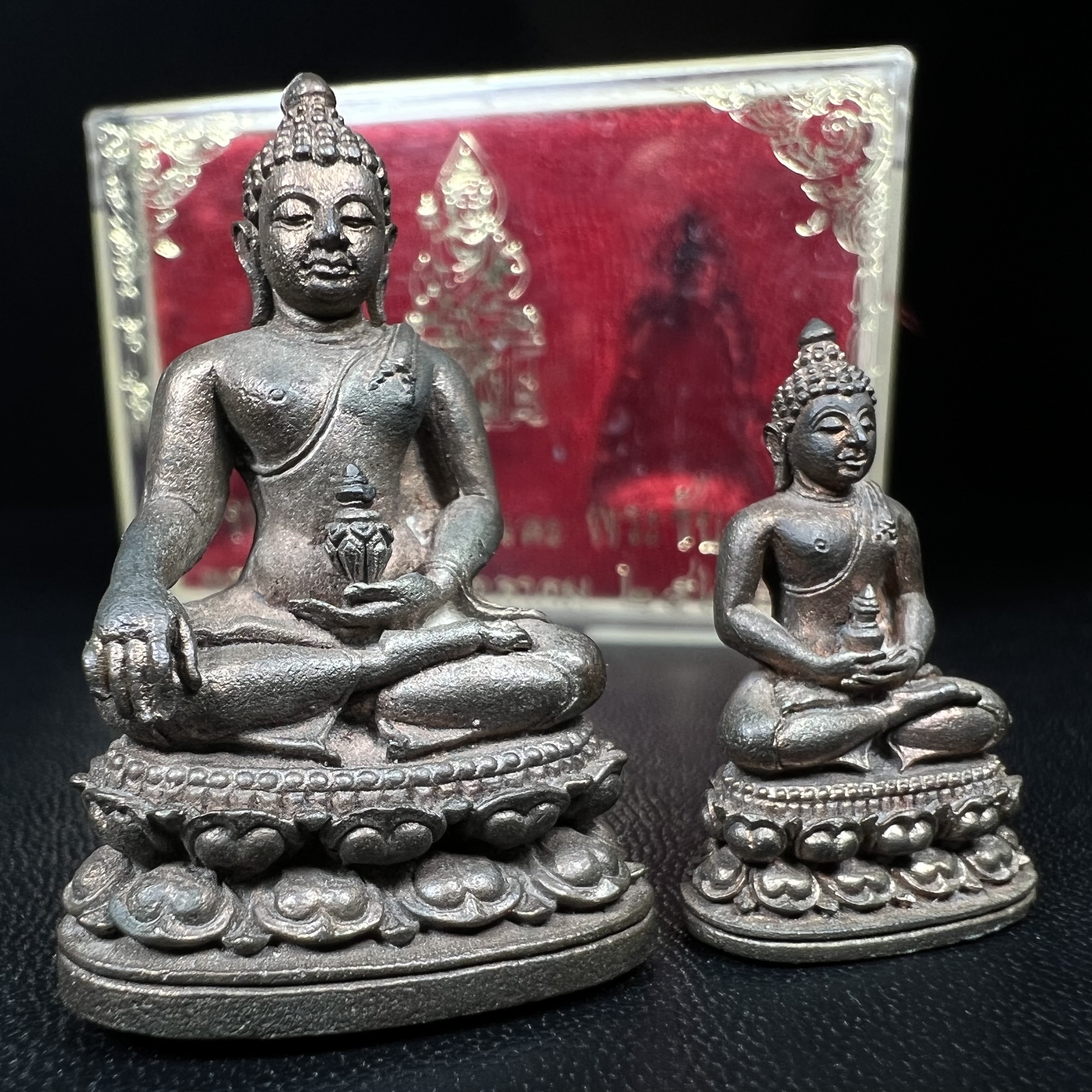 พระกริ่ง-พระชัยวัฒน์อธิบดี ปี2525 ของดีอัยการ (มีไว้บูชาเลื่อนยศเลื่อนตำแหน่งทุกท่าน)(1ใน 2525 ชุด)