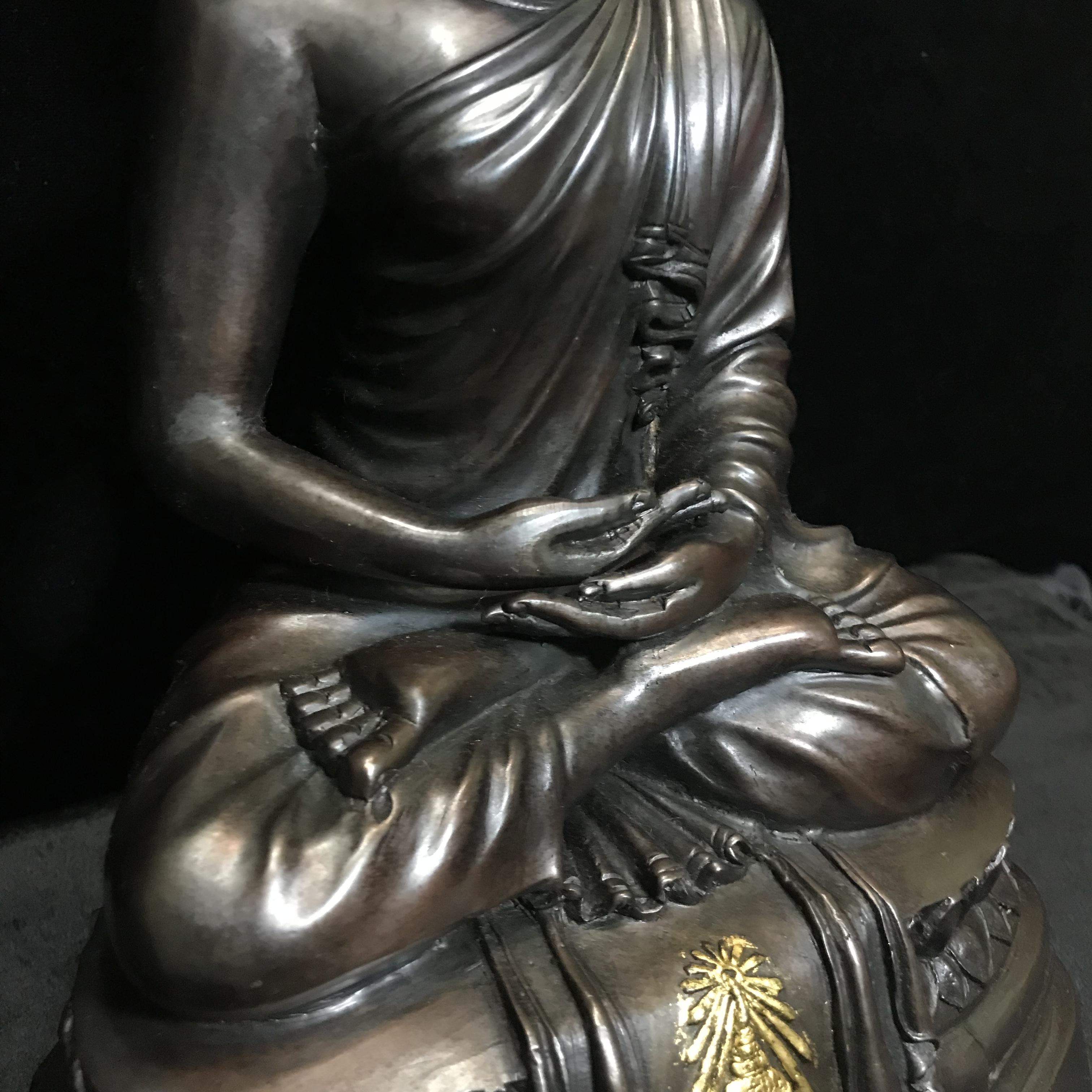 พระพุทธสิทธัตถศาสดา 100 ปี กรมบัญชีกลาง พ.ศ.2533(รุ่นแรก) เนื้อโลหะสำริด รมมันปู หน้าตัก 5.9 นิ้ว (พิธีใหญ่ ศิลป์สวย หายาก)