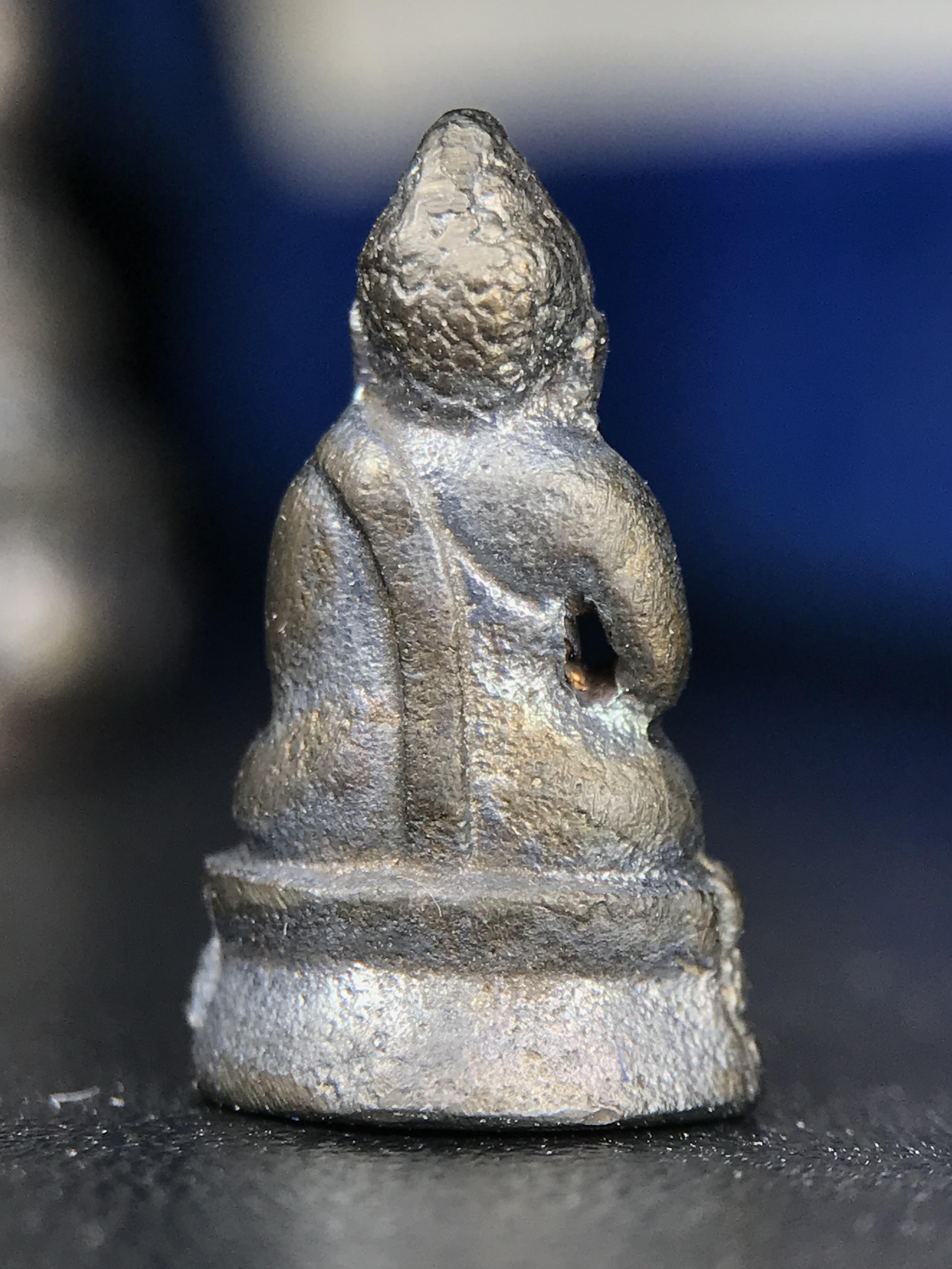 พระกริ่ง-พระชัยวัฒน์ สว. 90 พรรษาสมเด็จย่า ปี2533 เนื้อนวโลหะ(แก่ทองคำผสมทองคำเยอะมากรุ่นนี้)(ในหลวงรัชกาลที่9เสด็จในพิธี)(หล่อแบบโบราณอุดมวลสาร 108 แบบฉบับพระกริ่งใหญ่สายวัดสุทัศน์ พระสังฆราช(แพ))(1 ใน 3000 ชุด) หายาก