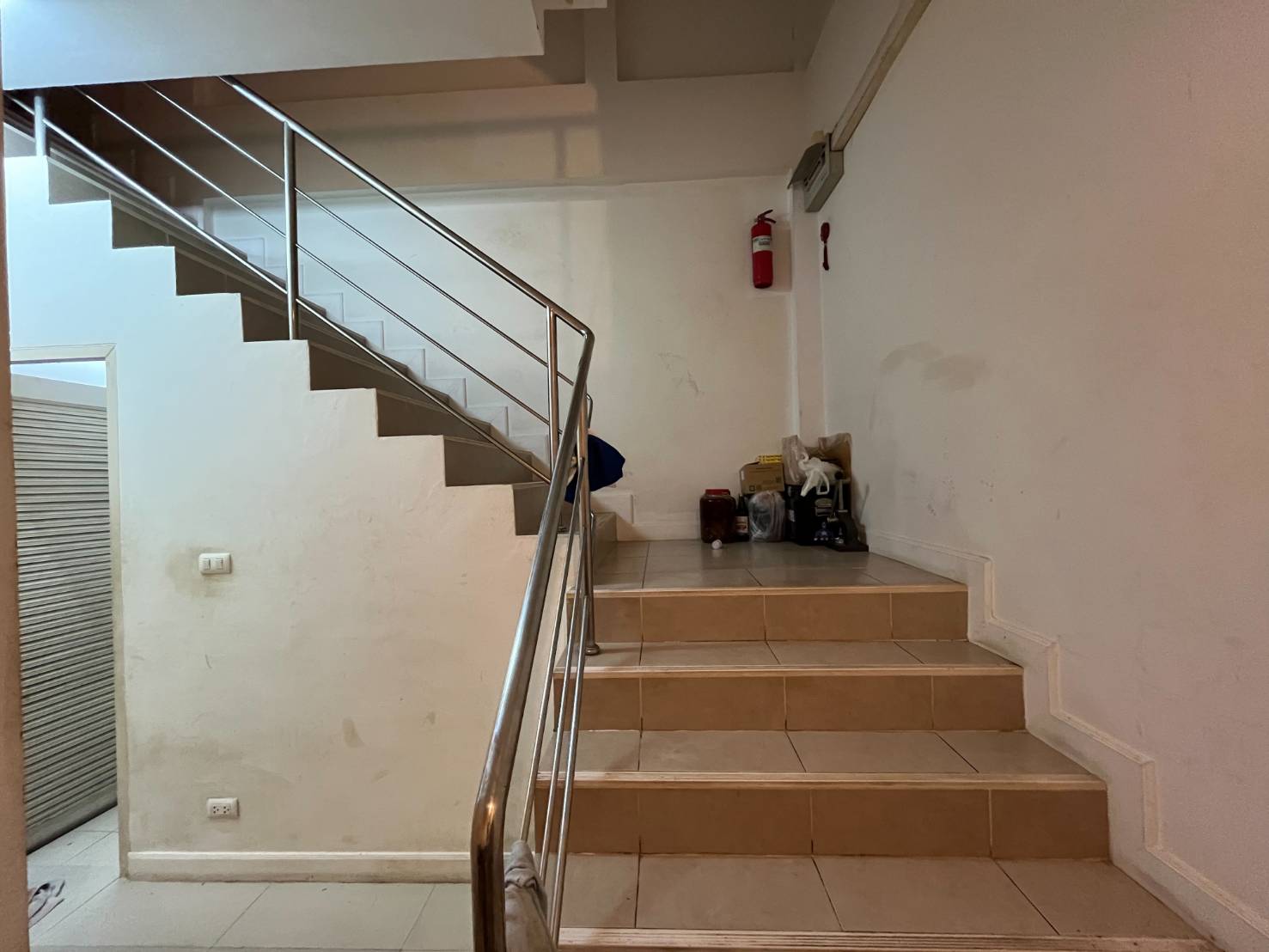 For Sales : Phuket Town, 3-story commercial building, 4 Bedrooms 4 Bathrooms