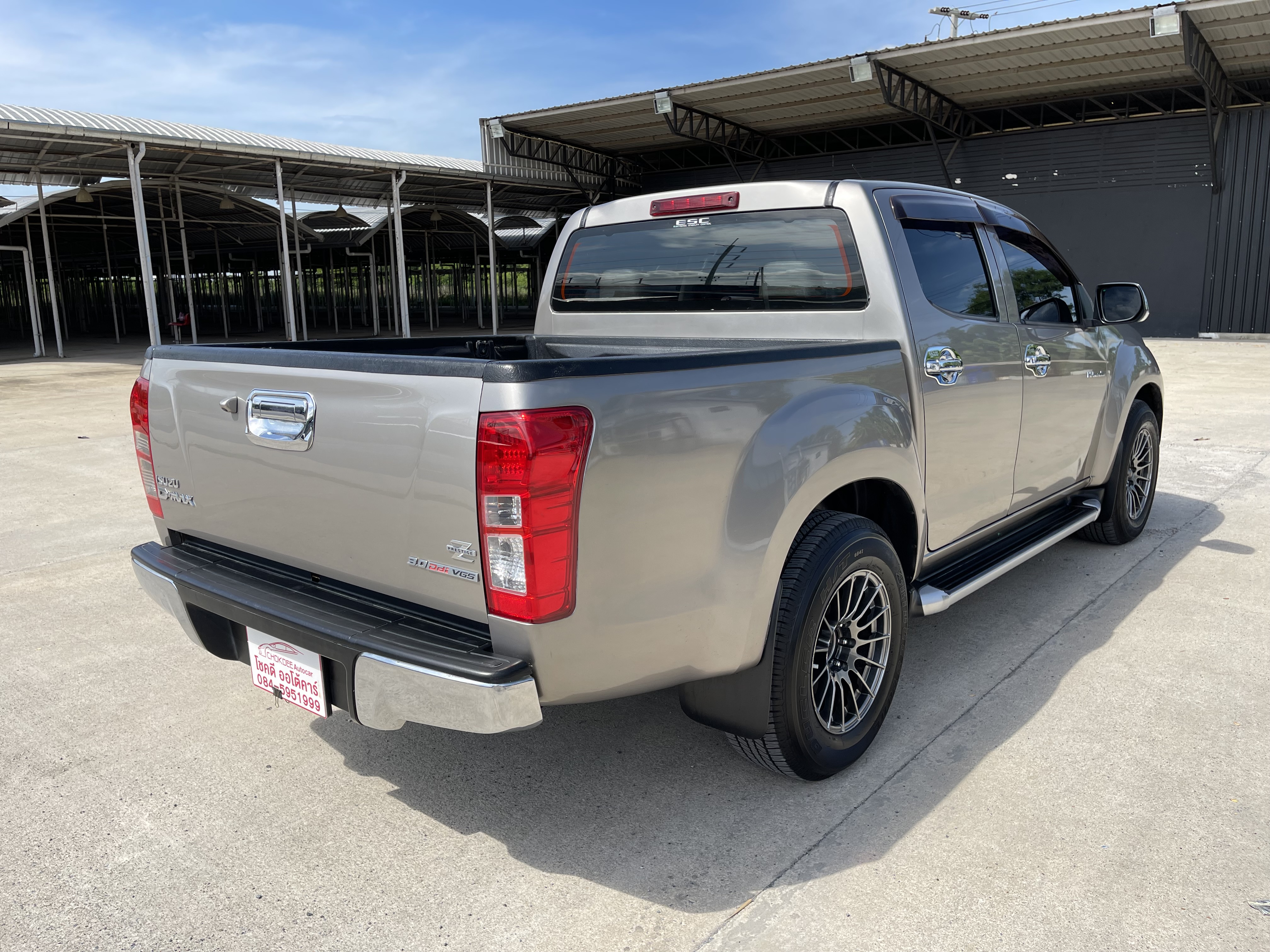 Isuzu Dmax All New 4ประตู Hilander 3.0 Vgs Z Prestige Navi 2012 น้ำตาล