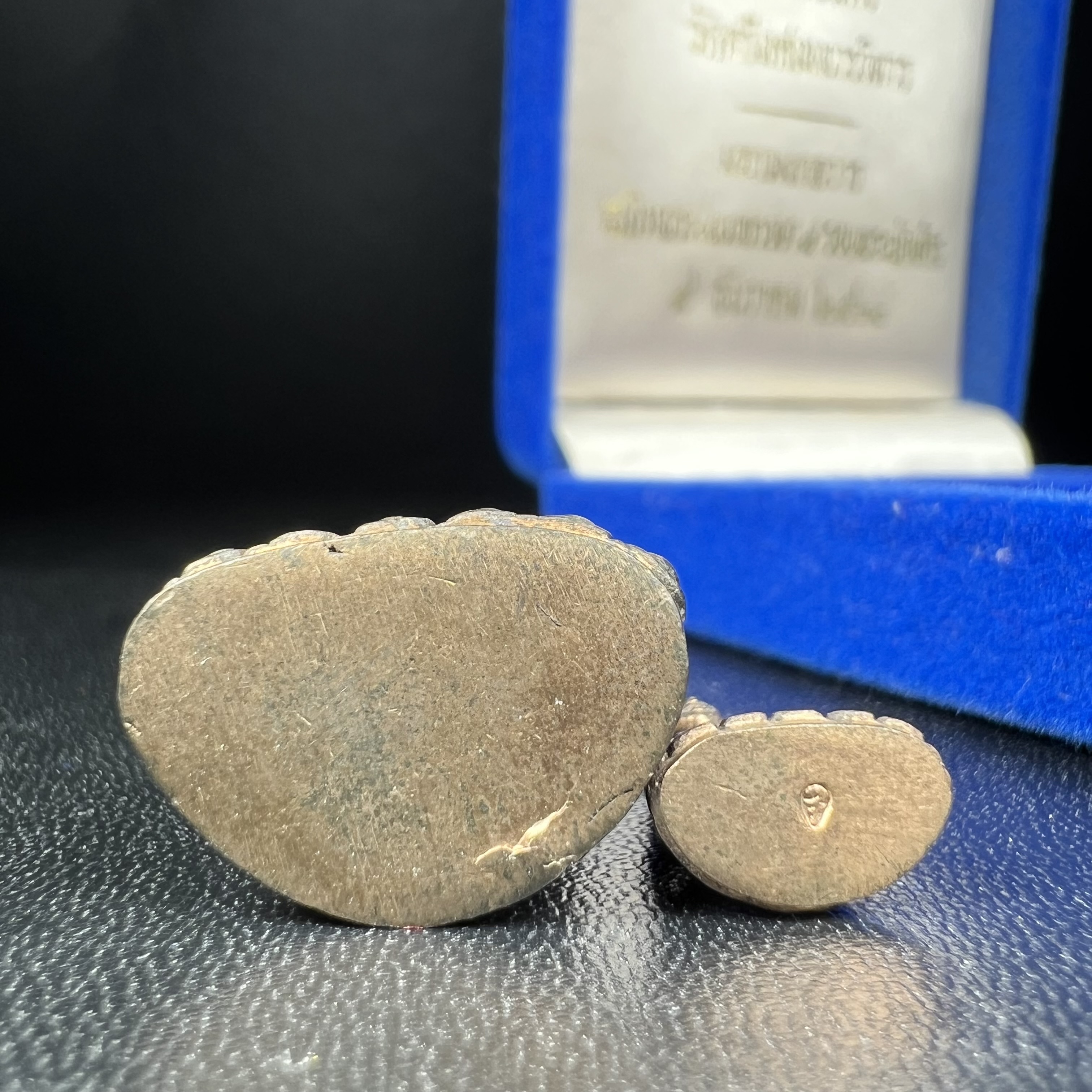 พระกริ่ง-พระชัยวัฒน์ นวราชบพิตร วัดตรีทศเทพ ปี 2530 เนื้อนวโลหะ(1ใน 500 ชุด สุดหายาก)จัดสร้างในวาระพระบาทสมเด็จพระเจ้าอยู่หัวรัชกาลที่ 9 เจริญพระชนมพรรษา 5 รอบนักษัตริย์(ในหลวงรัชกาลที่9เสด็จเททอง) (สภาพสวยครบสมบูรณ์))พิธีใหญ่ รุ่นยอดนิยม