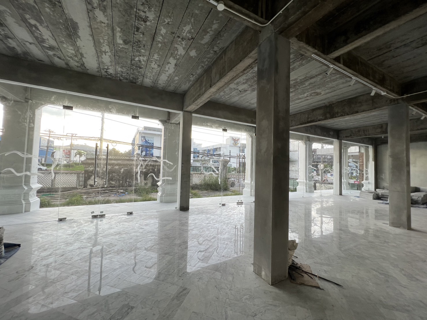 For Rent : Wichit, 3-story building opposite Big C Phuket, 400 sqm.