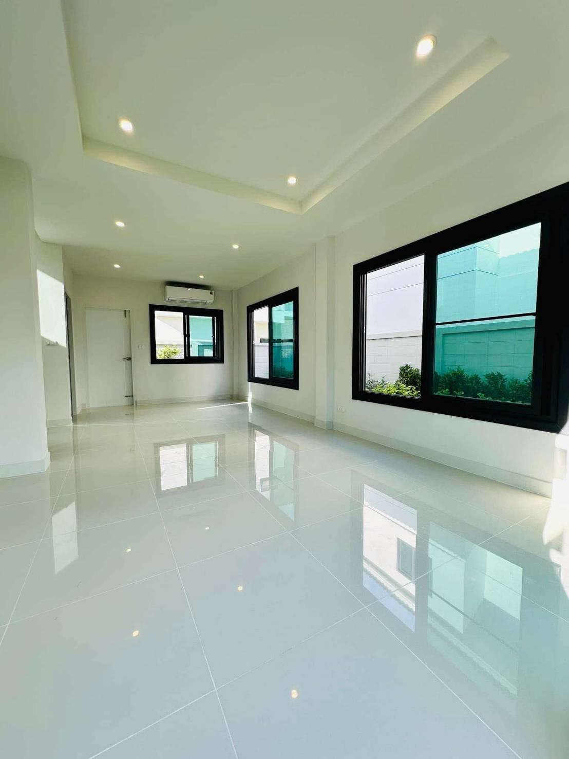 For Sale : Ratsada,Supalai Lake Ville Phuket 2-story detached house, 4 Bedrooms 3 Bathrooms