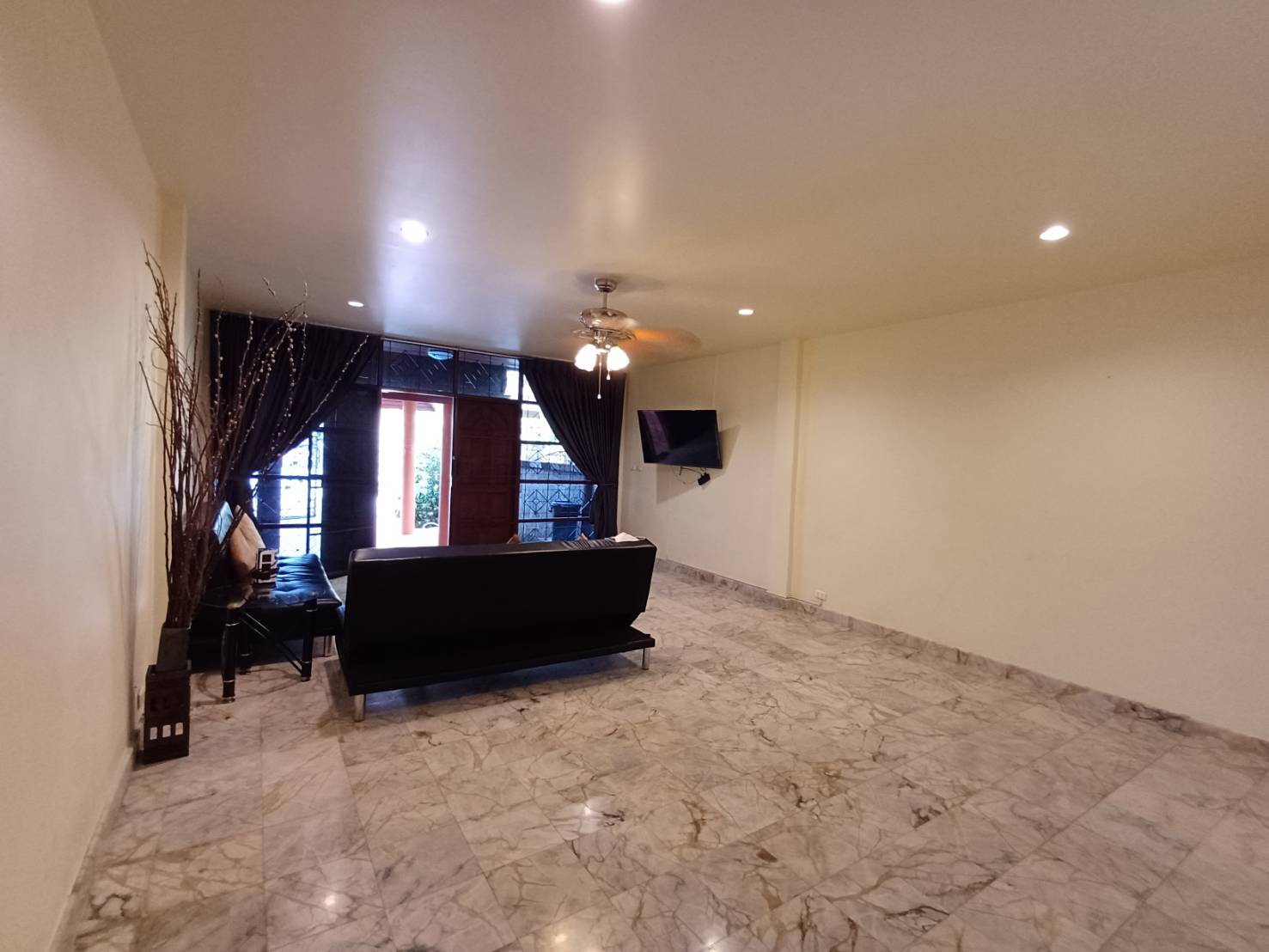 For Rent : Patong, Thai style townhouse, 2 bedroom 3 bathroom