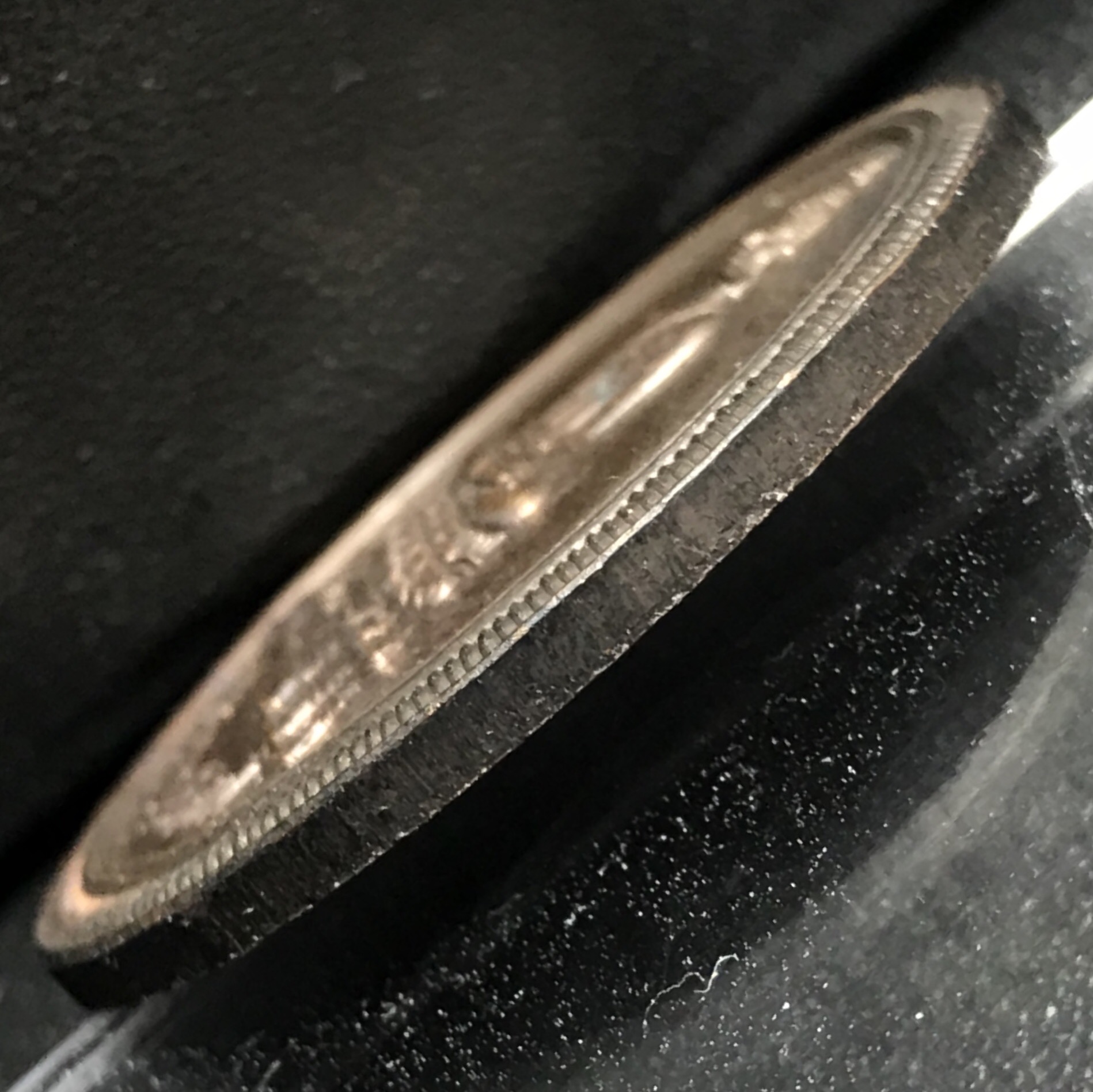 เหรียญพระพุทธสิหิงค์ ภปร. รุ่นมหาลัยธรรมศาสตร์ 60ปี พ.ศ.2537 พิมพ์ใหญ่กรรมการ(ไม่มีหูห่วง)เนื้อทองแดงซองบรรจุเดิม(ในหลวงรัชกาลที่9เสด็จในพิธี)