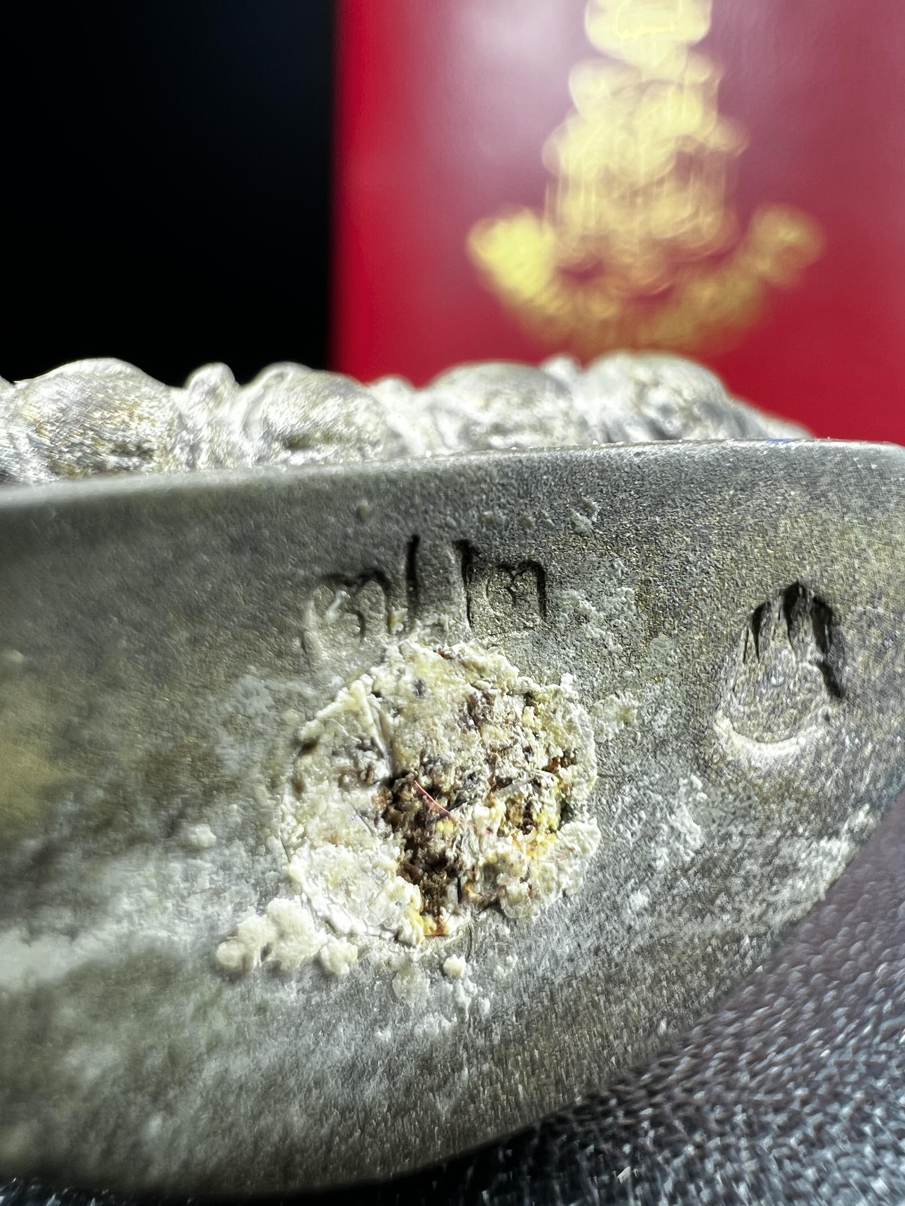 พระอวโลกิเตศวร (เจ้าแม่กวนอิม) วัดบวรนิเวศวิหาร ปี 2538 เนื้อเงินพ่นทราย อุดผงจิตรลดา เกศาสมเด็จพระสังฆราช วัดบวรนิเวศวิหาร(พบเจอน้อยหายาก)