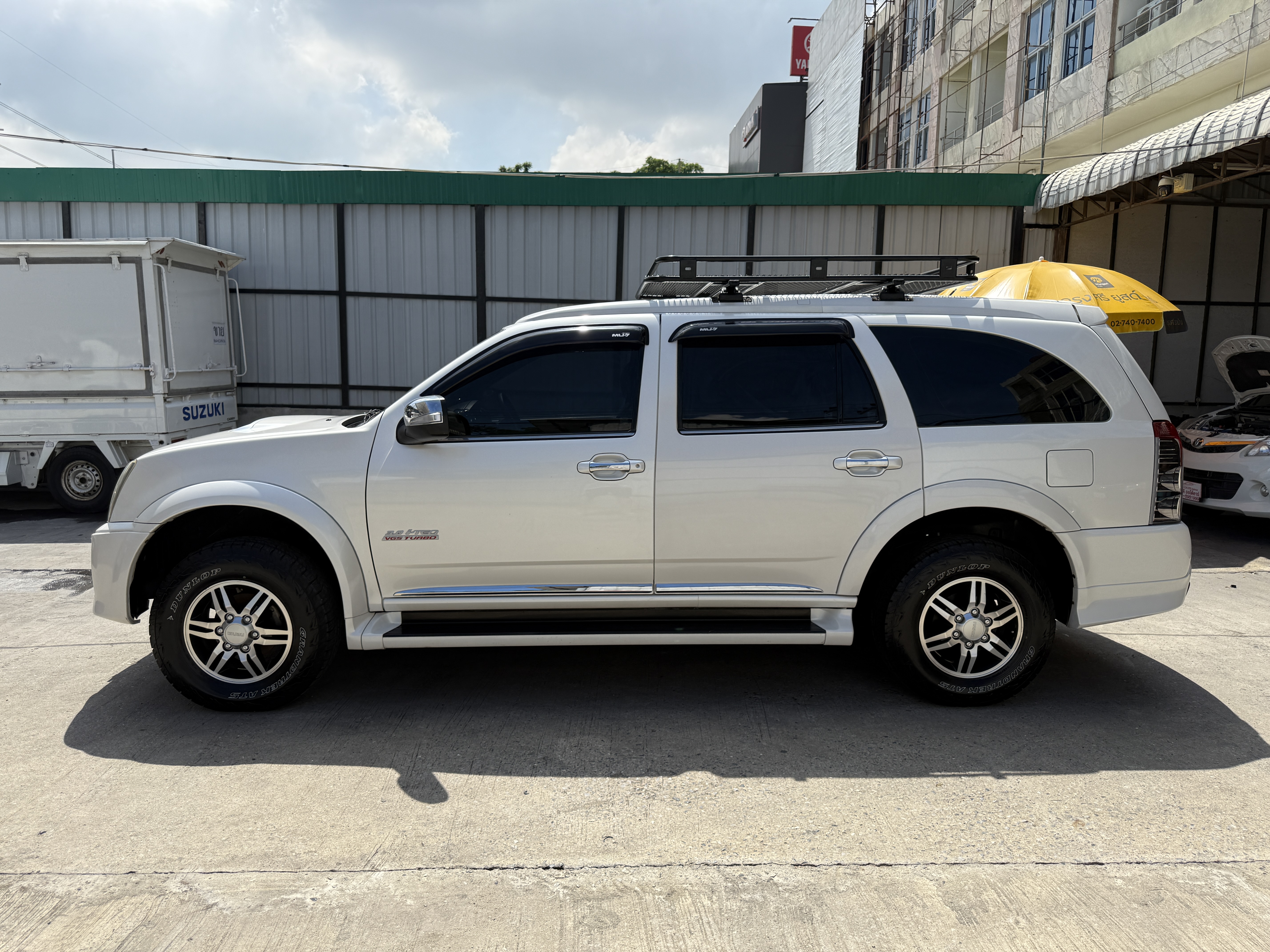 Isuzu Mu-7 3.0 Choiz Vgs Navi 2WD At 2012 ขาวมุก