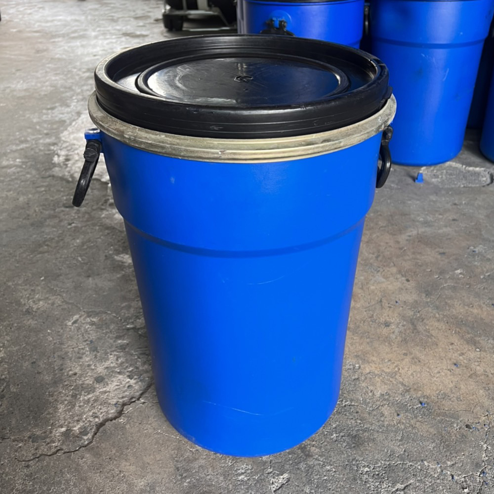 ถังหมัก 30 ลิตร มีหู ฝาเข็มขัดล็อค มือ 2