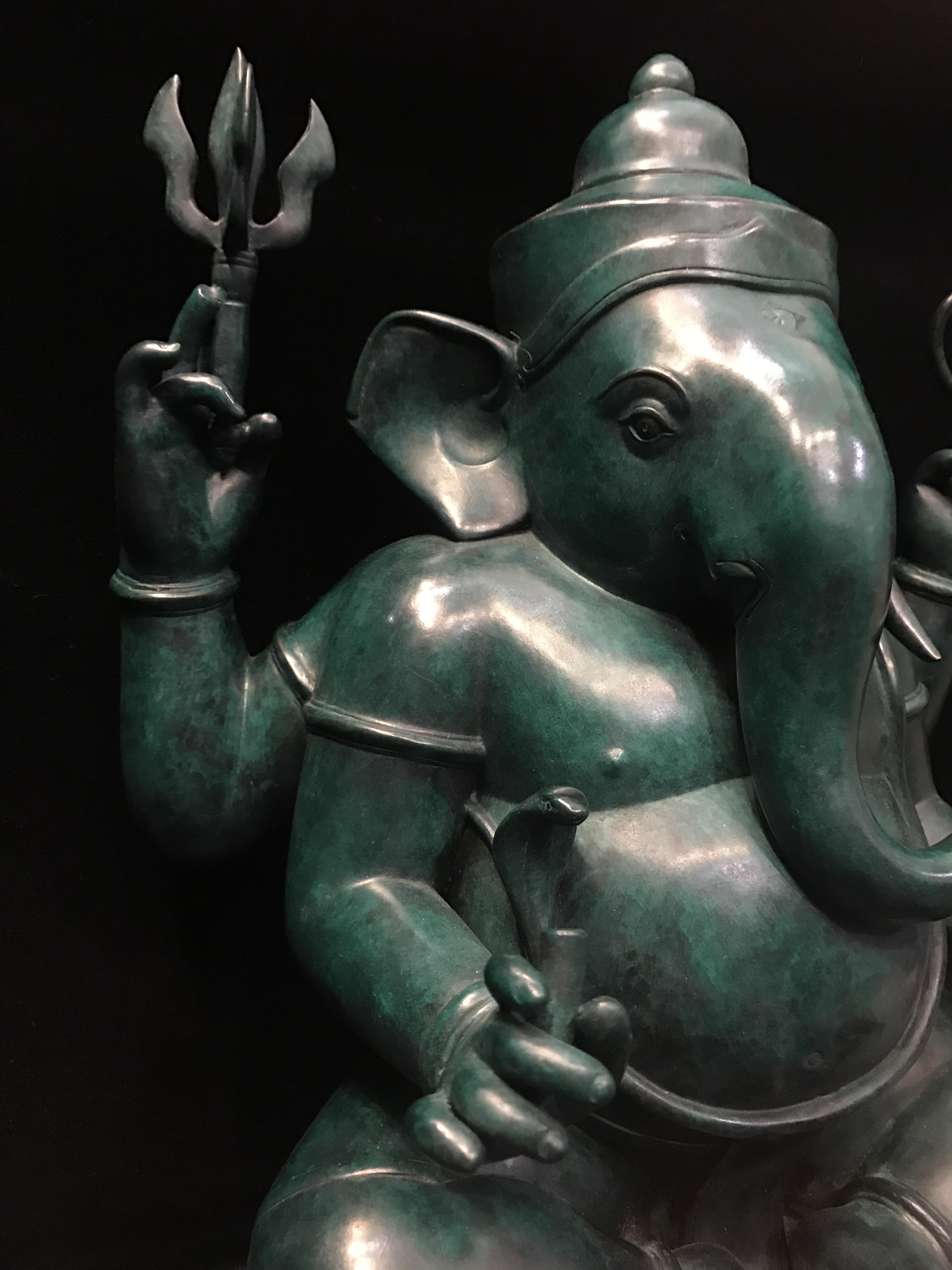 พระพิฆเนศวร์ 65 ปี คณะจิตรกรรม มหาวิทยาลัยศิลปากร ปี2551 ลอยองค์เนื้อสำริดขนาดหน้าตัก 9 นิ้ว