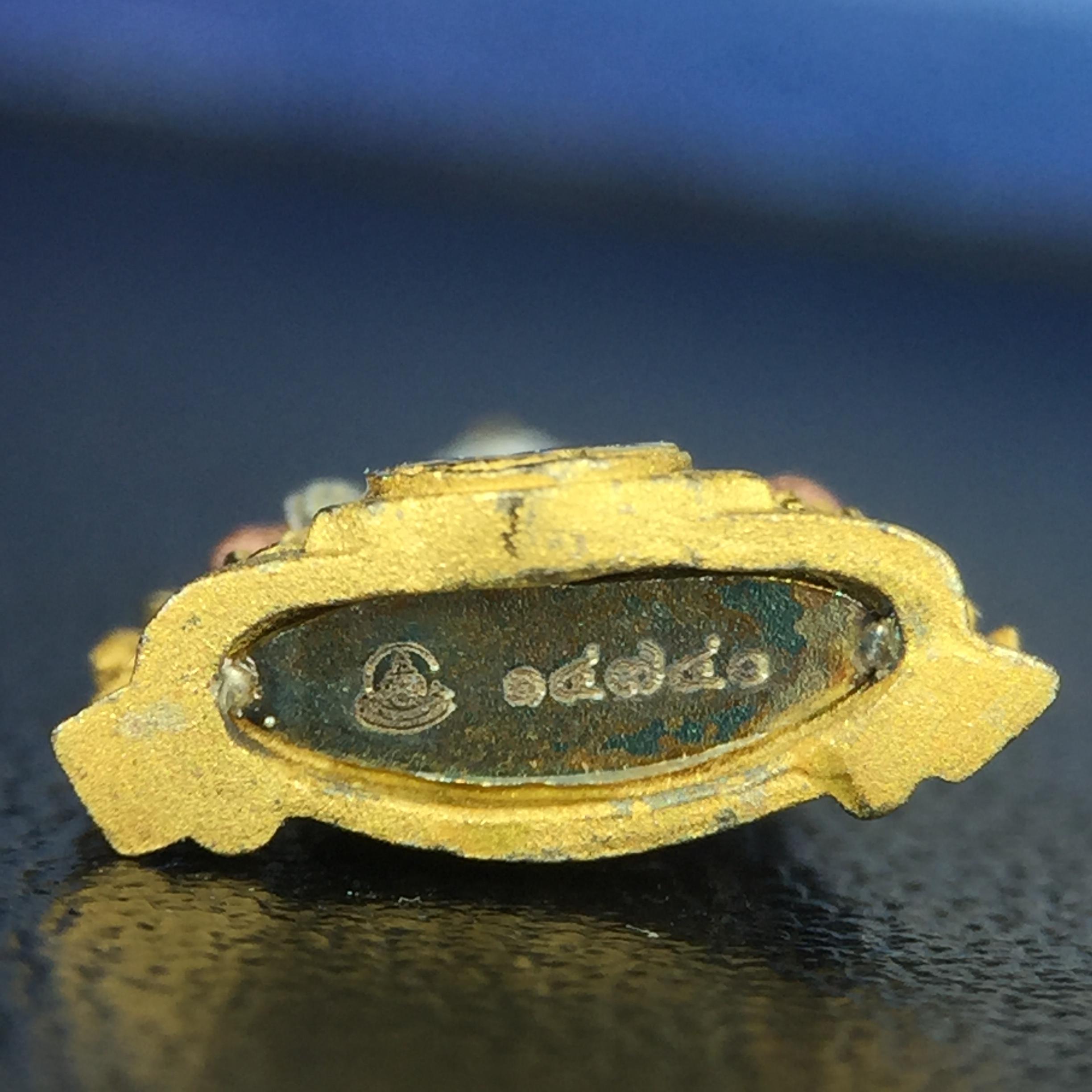 พระพุทธชินราช ภปร. โครงการ เพราะแผ่นดินนี้คือแผ่นดินเกิด เนื้อเงินชุบสามกษัตริย์ ปี2551 ขนาดหน้าตัก1/4นิ้ว (สวยงามหายาก)