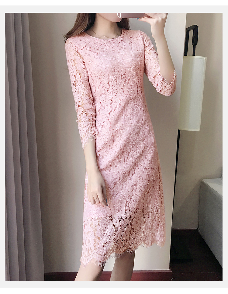 ชุดเดรสสั้นผ้าลูกไม้สีชมพู สวยหวาน แขนสามส่วน