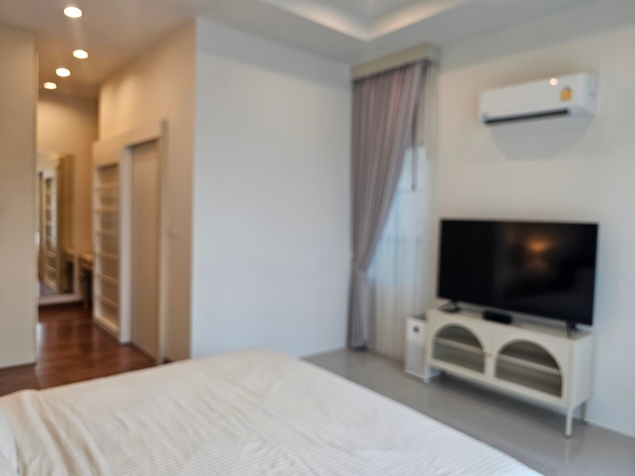 For Rent : Thalang, Private pool villa modern luxury style, 2 Bedrooms 3 Bathrooms