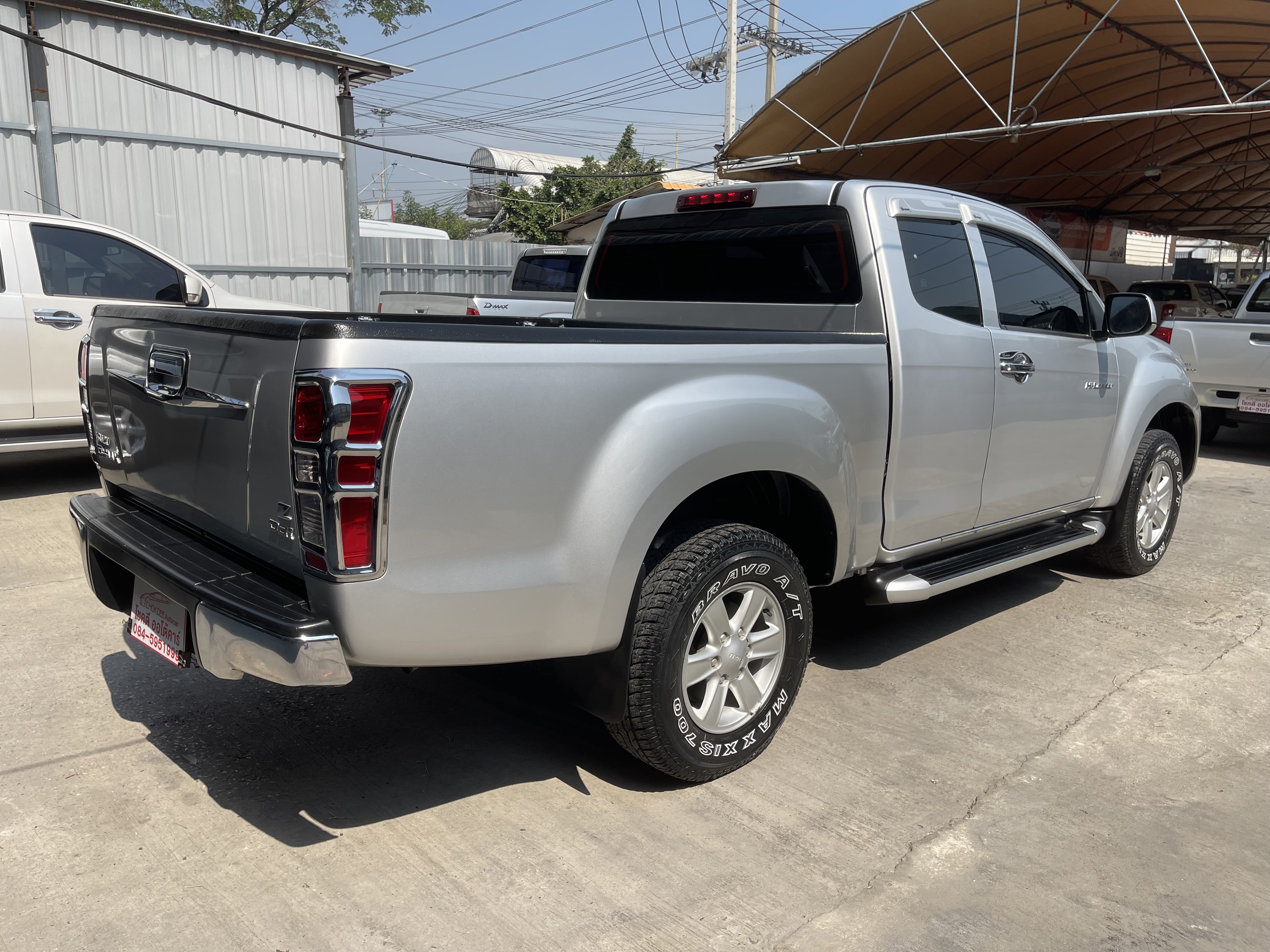 Isuzu Dmax All New Cab Hilander 2.5 Z 2015 เงิน