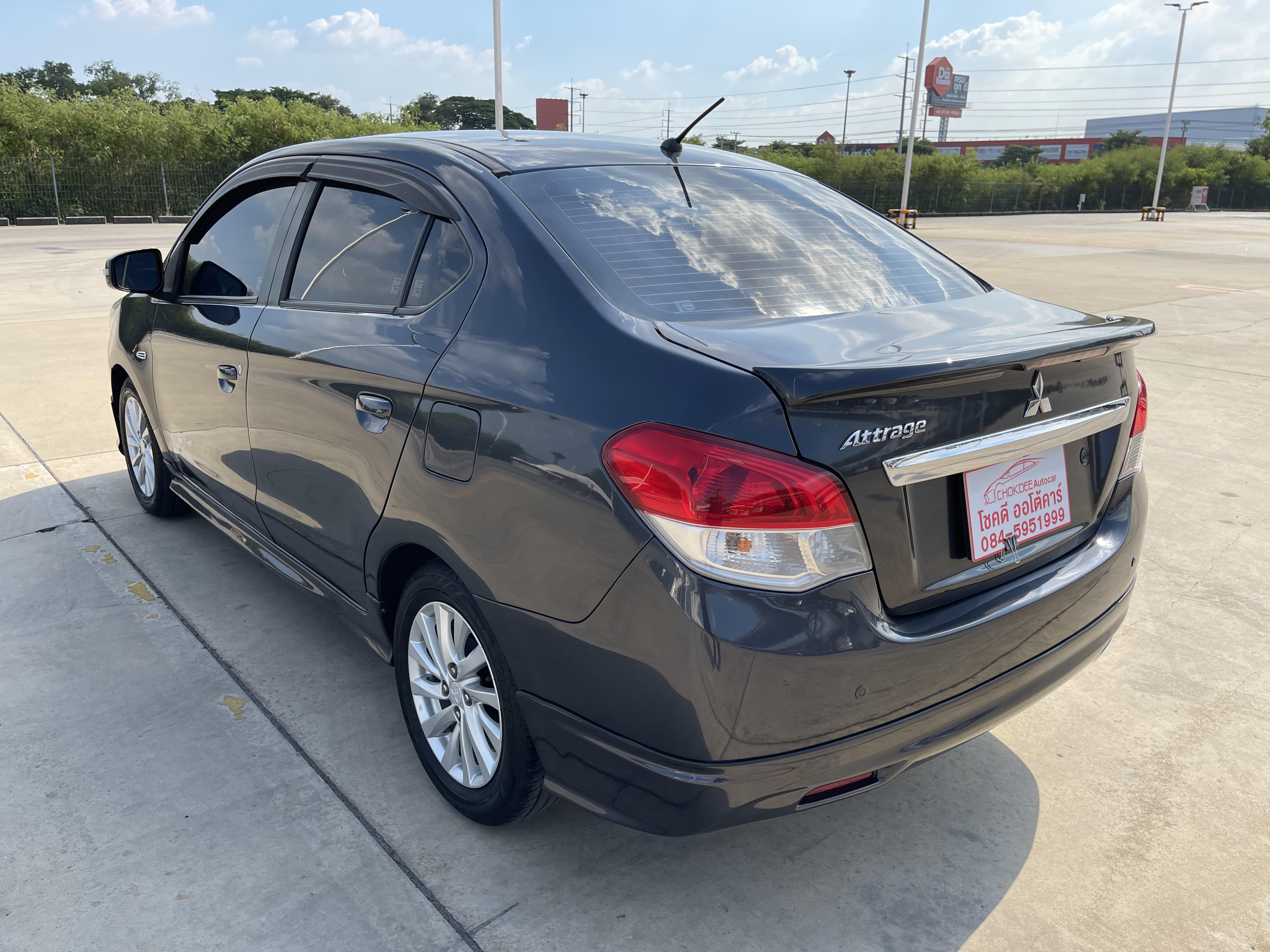 Mitsubishi Attrage 1.2 GLS Limited At 2015 เทาดำ