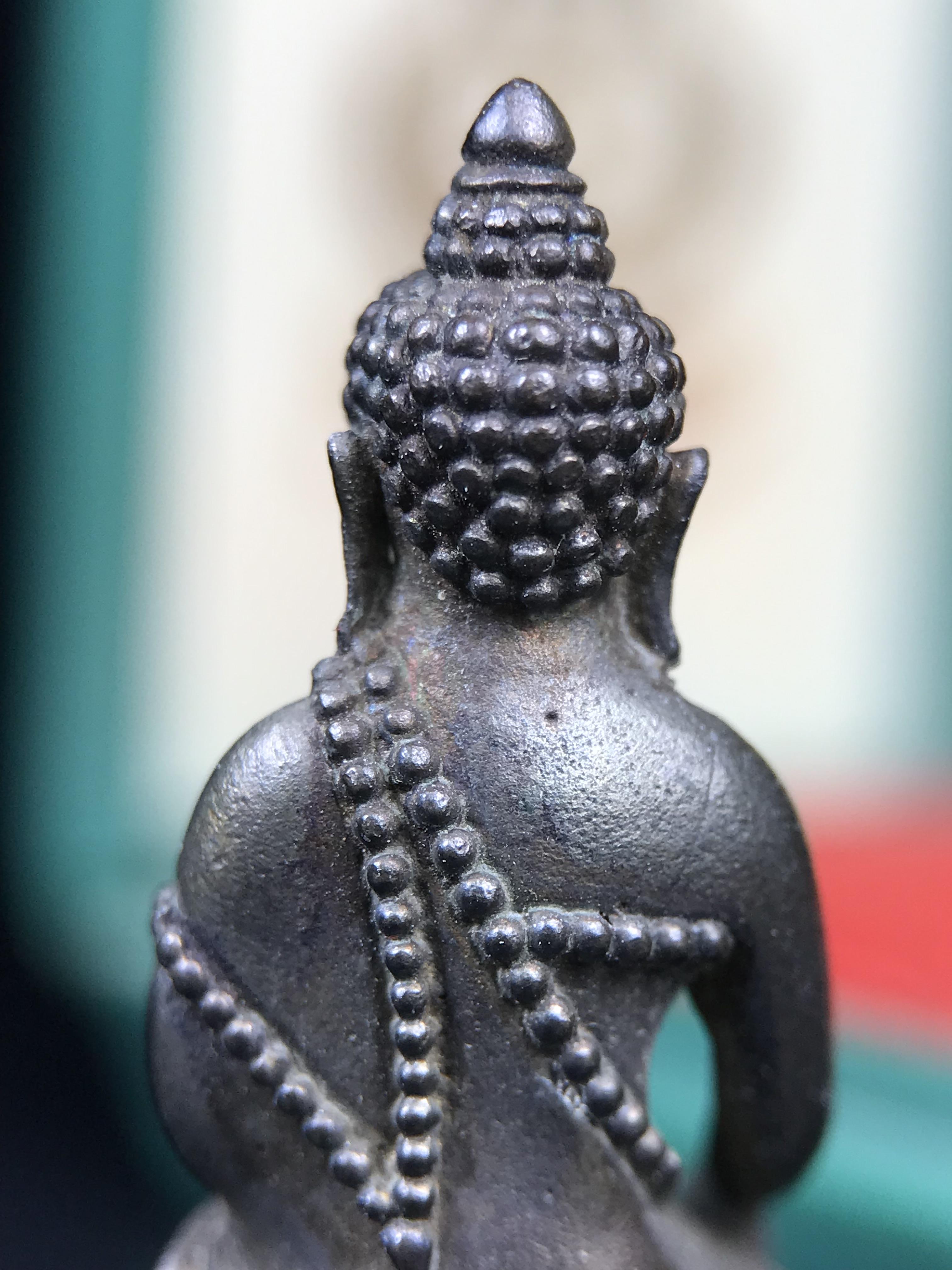 พระกริ่ง-พระชัยวัฒยน์วาสนาสมเด็จพระสังฆราช(วาสน์)วัดราชบพิธฯปี2531 เนื้อนวโลหะ สร้างเป็นที่ระลึกในคราวที่สมเด็จพระอริยวงศาคตญาณ สมเด็จพระสังฆราช(วาสน์ วาสโน)มีพระชนมายุครบ90พรรษา(ในหลวง ร.9 เสด็จในพิธี)งานแกะแม่พิมพ์โดย นายช่างเกษม มงคลเจริญ)(1ใน1991องค์)