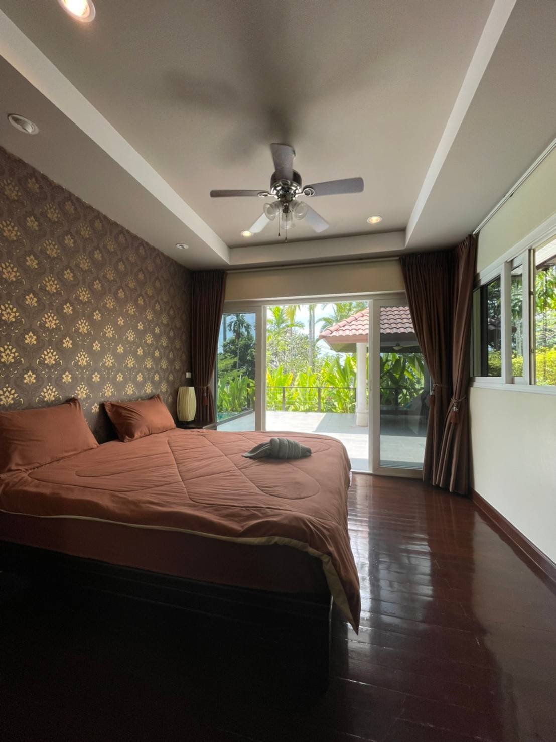 For Sale : Thalang-Yamu Luxury Pool Villa 3 Bedrooms 3 Bathrooms