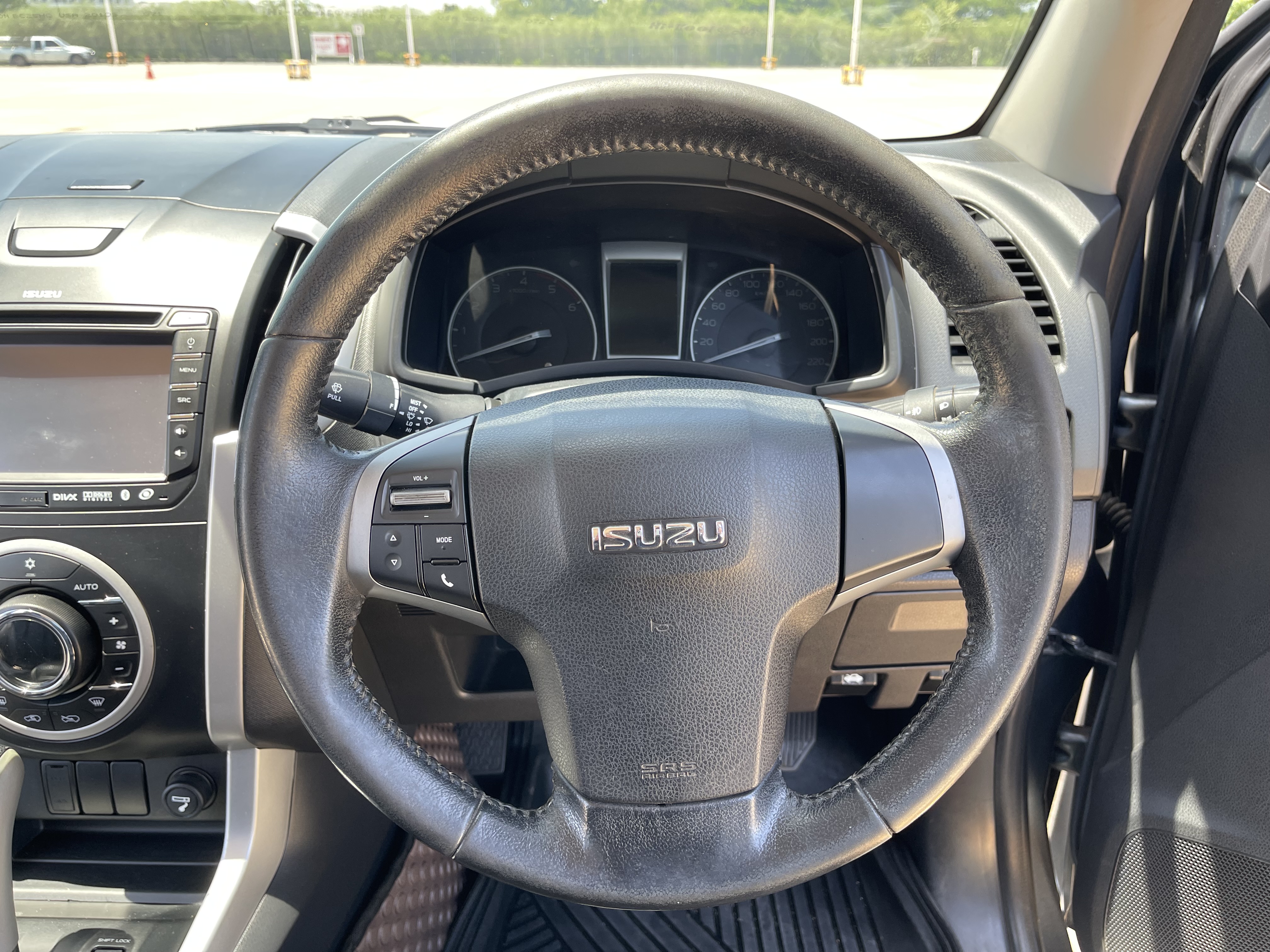 Isuzu Dmax All New 4ประตู Hilander 2.5 Vgs Z Prestige Navi At 2014 เทา