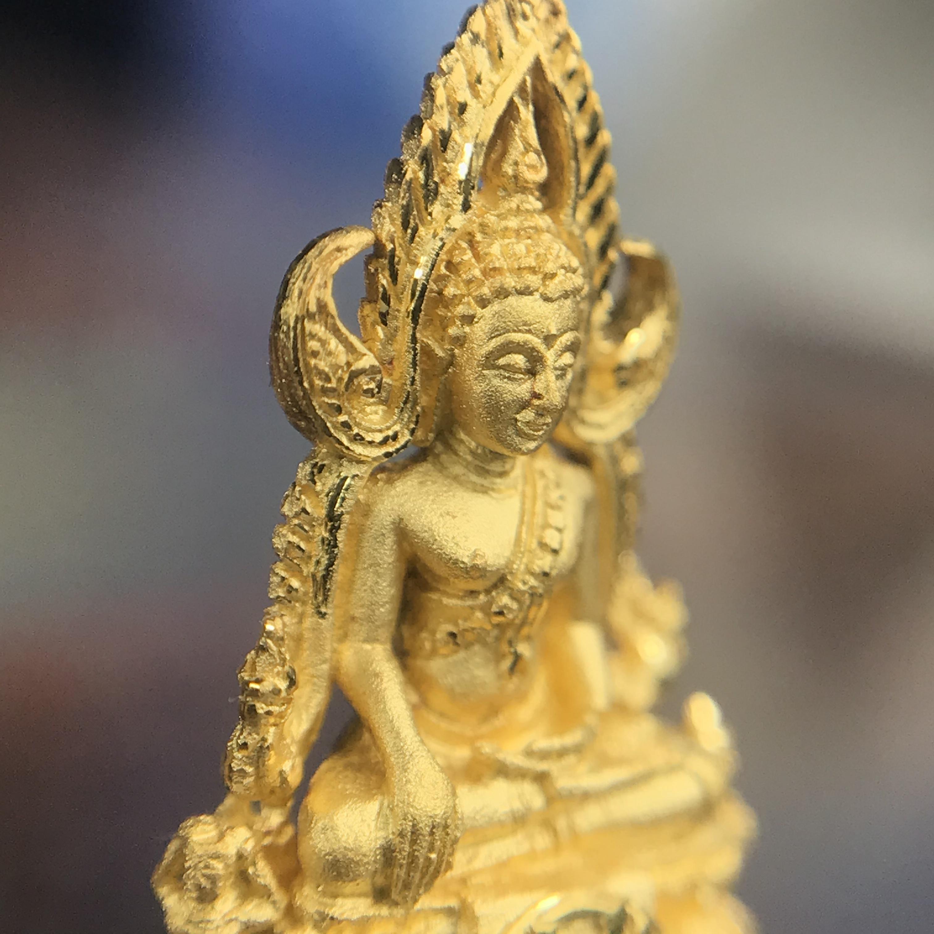 พระพุทธชินราช ภปร. โครงการ เพราะแผ่นดินนี้คือแผ่นดินเกิด ปี2551 เนื้อทองคำ 96.5%(น้ำหนัก 2.6 กรัม) ขนาดหน้าตัก1/4นิ้ว (สวยงามทรงคุณค่าหายาก)1 ใน 5000องค์