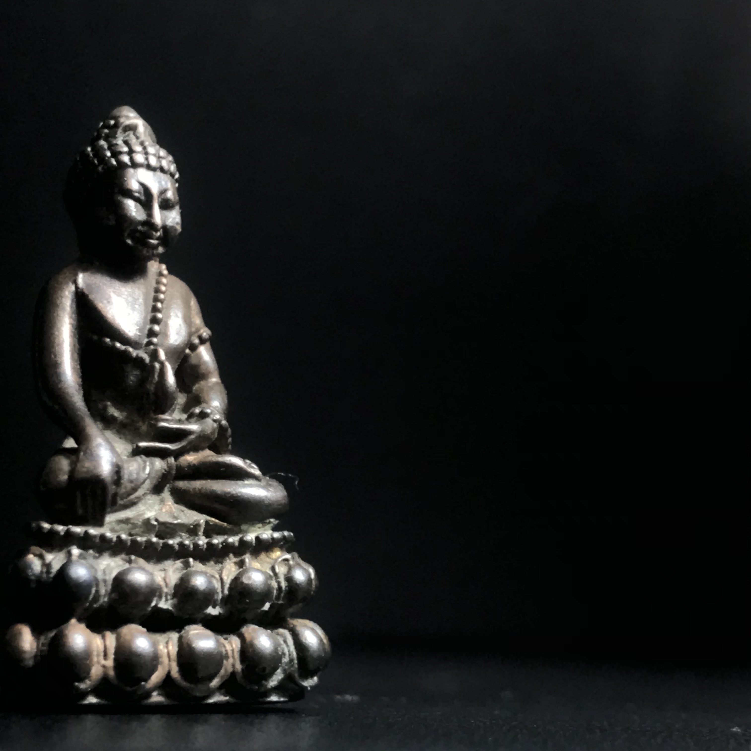 พระกริ่งภูริทัตโต(หลวงปู่มั่น ภูริทัตโต) เนื้อนวโลหะ ปี 2520 สุดยอดพระเกจิสายวิปัสสนากรรมฐานปลุกเสก (สมเด็จพระญาณสังวรเป็นประธานเททอง)