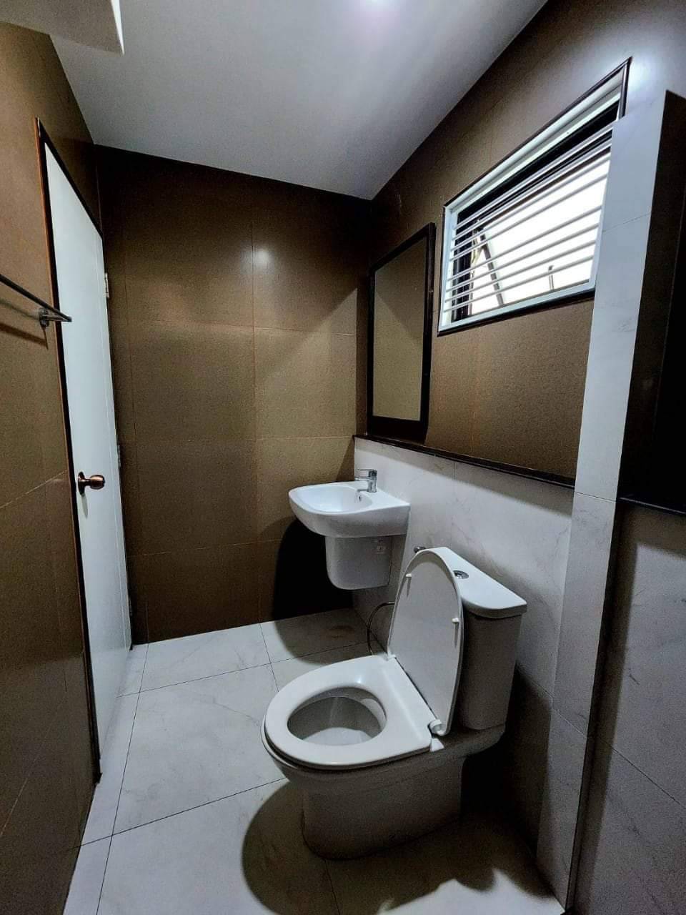 For Rent : Thalang, 2-Storey Town Home, 4 Bedrooms 3 Bathrooms