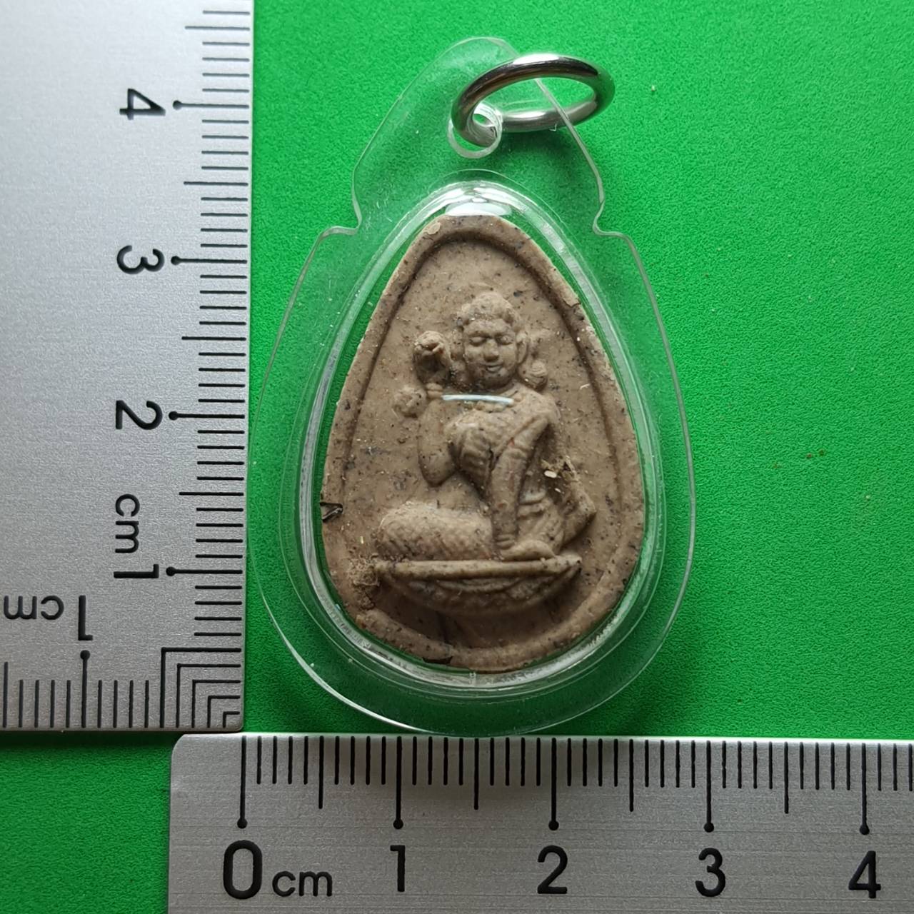 พระเครื่อง นางกวัก เลี่ยมกรอบ รุ่นเสน่ห์แรง ค้าขาย โชคลาภ นางกวัก พระนางกวัก ให้โชคลาภนางกวักค้าขาย พระแท้ นางกวักบูชา นางกวัก โบราณ