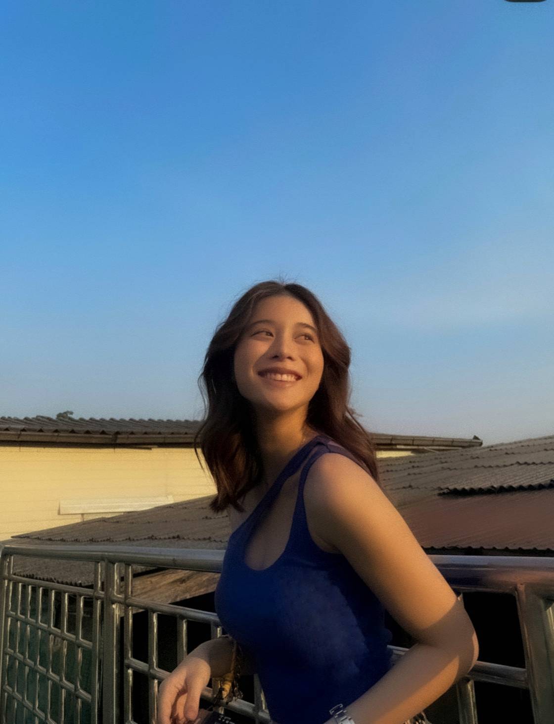 ครอปไหล่เบี่ยง