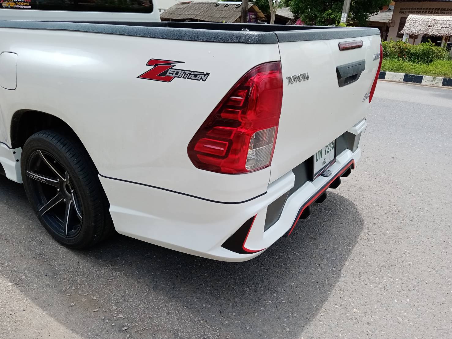 Toyota Revo Rocco body kits by Amotriz