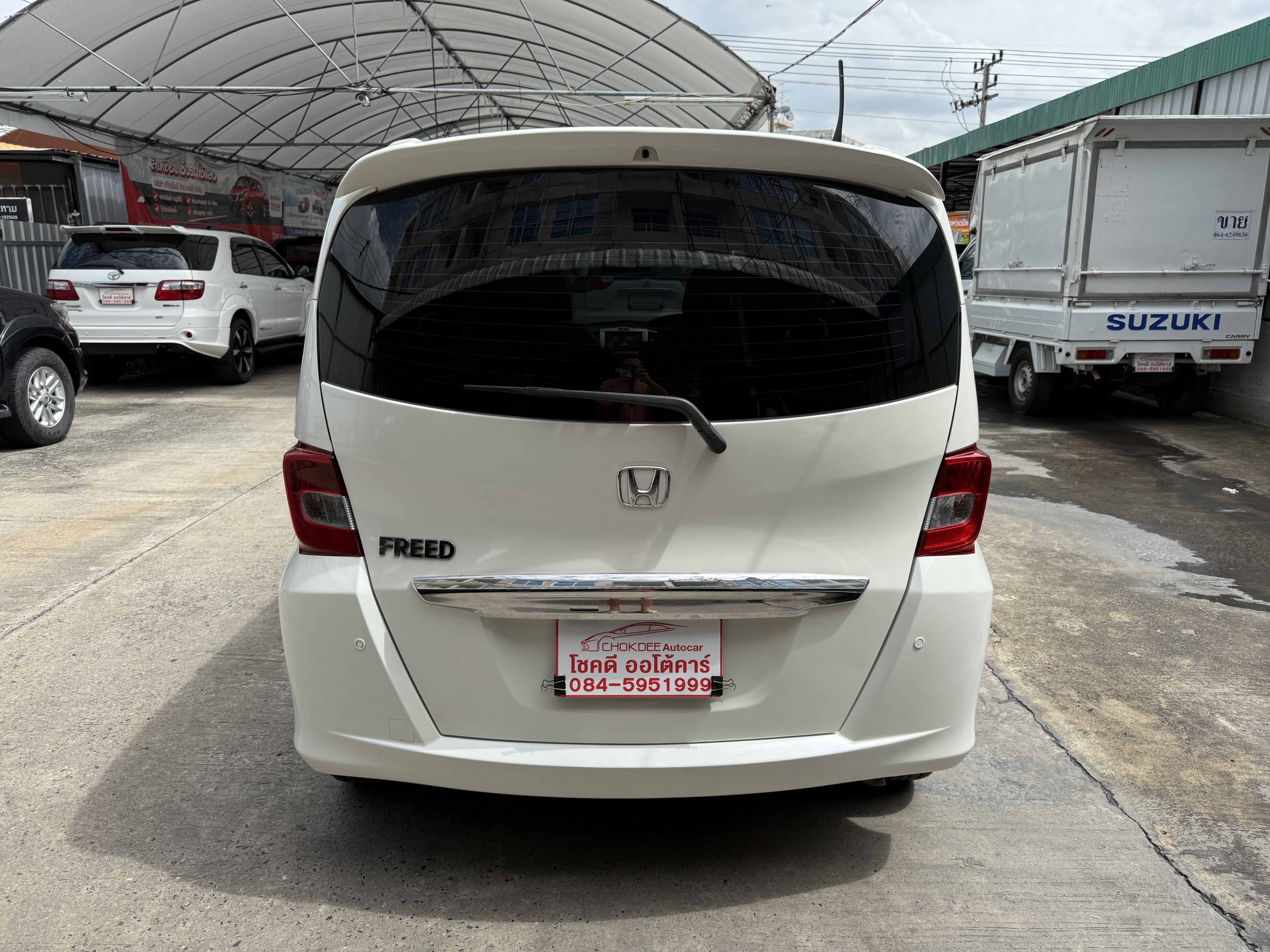 Honda Freed 1.5 E แอร์หลัง At 2015 ขาวมุก