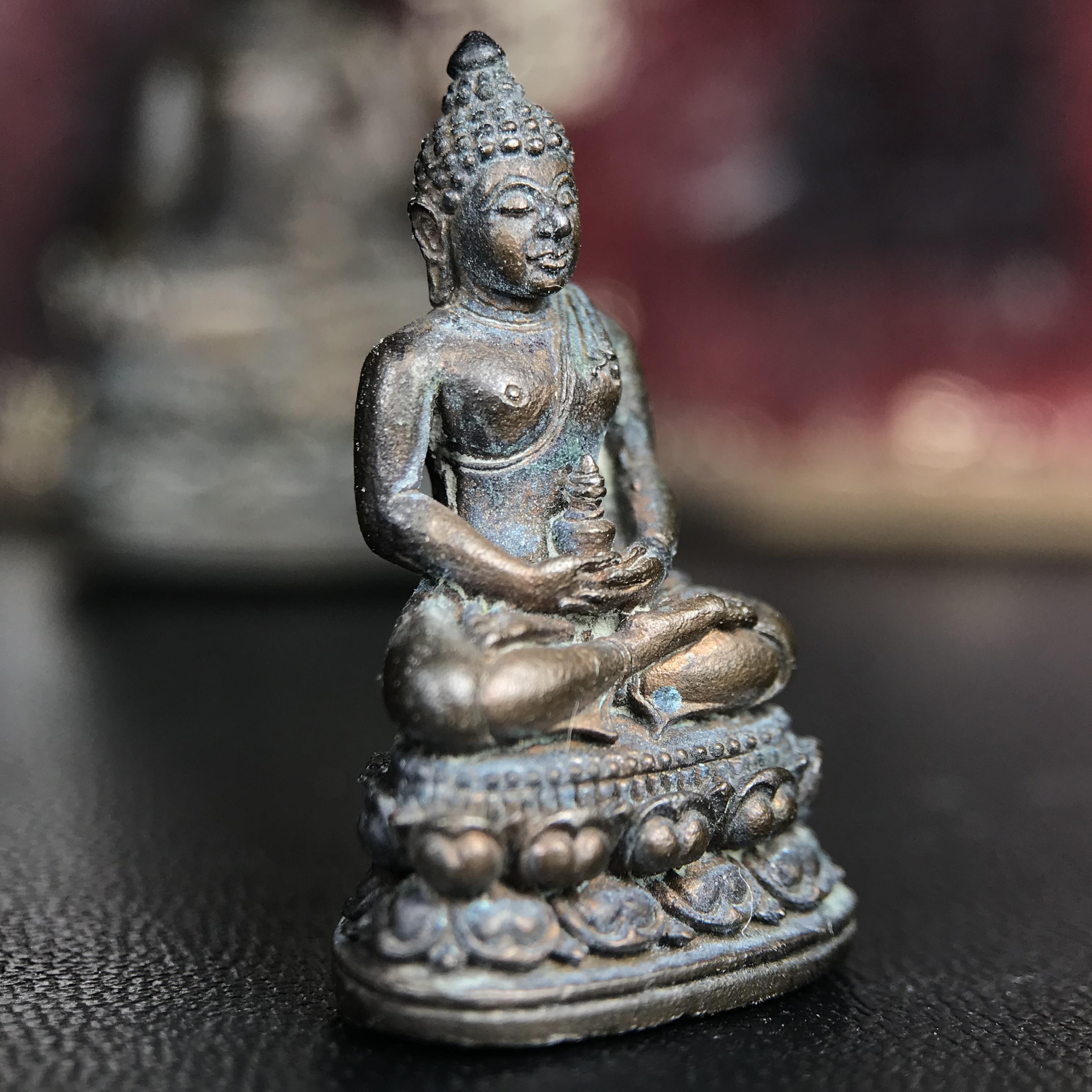 พระกริ่ง-พระชัยวัฒน์อธิบดี ปี2525 ของดีอัยการ (มีไว้บูชาเลื่อนยศเลื่อนตำแหน่งทุกท่าน)(1ใน 2525 ชุด)****ชุดหมายเลข ๗๘๖ ****มียศ มีบารมี สมกับความหมายของนาม พระกริ่งอธิบดี “พระกริ่งผู้เป็นใหญ่ในหมู่พระกริ่งทั้งหลาย”