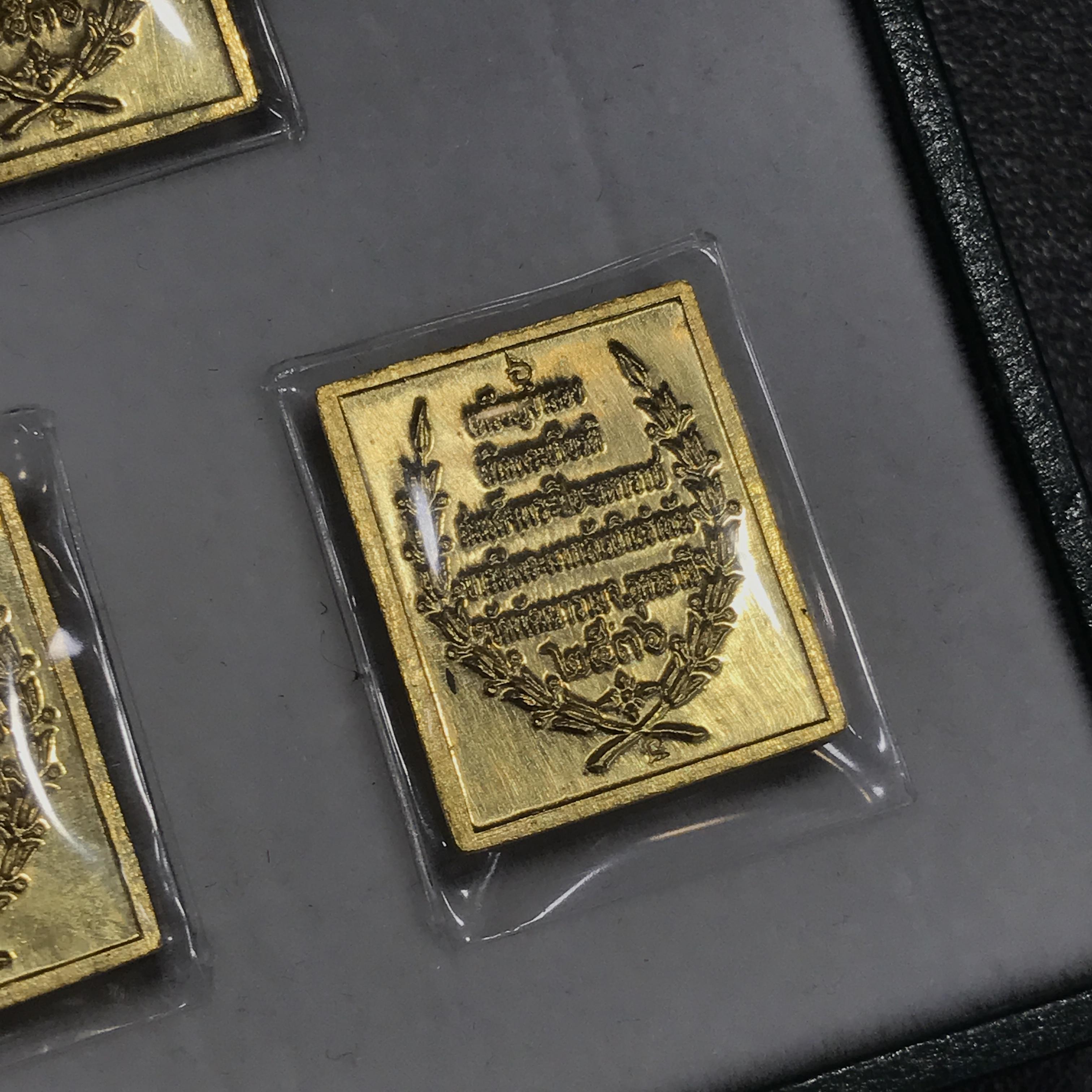 ชุดเหรียญแสตมป์ โสฬส รัชกาลที่ 5 เนื้อทองคำลงยา(พิมพ์เล็ก) วัดพัฒนาราม จ.อุดรธานี ปี2536