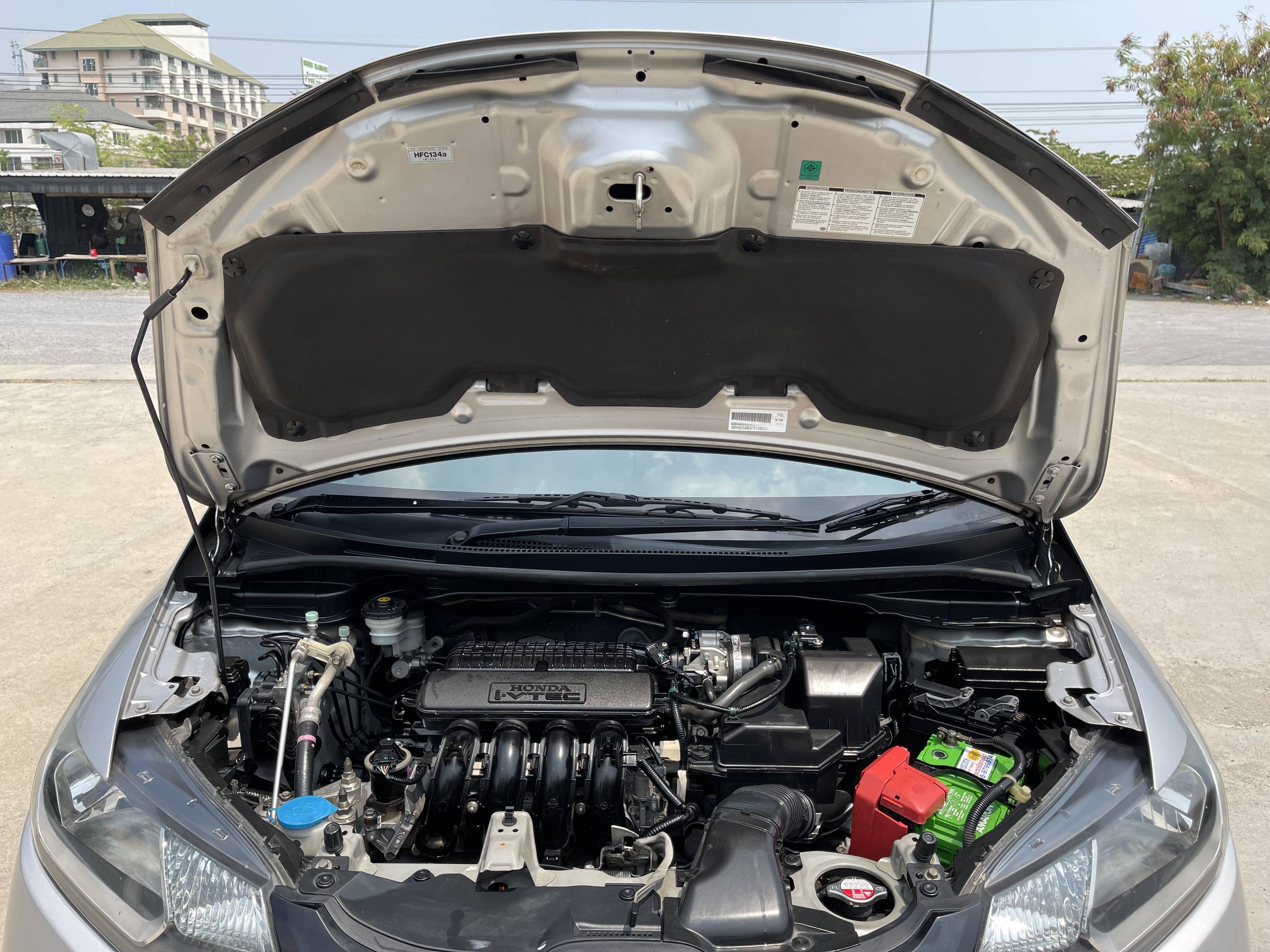 Honda Jazz 1.5 SV At 2015 เงิน