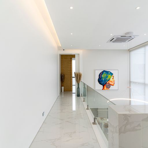 For Sales : Cherngtalay, 3-Storey Private Pool Villa @soi Pasak 8, 3 Bedrooms, 3 Ensuite bathrooms