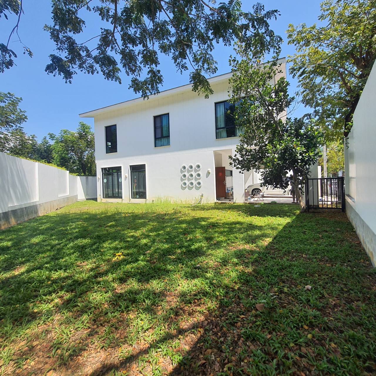 For Sales : Kohkaew, 2-story semi-detached house, 3 Bedrooms 3 Bathrooms