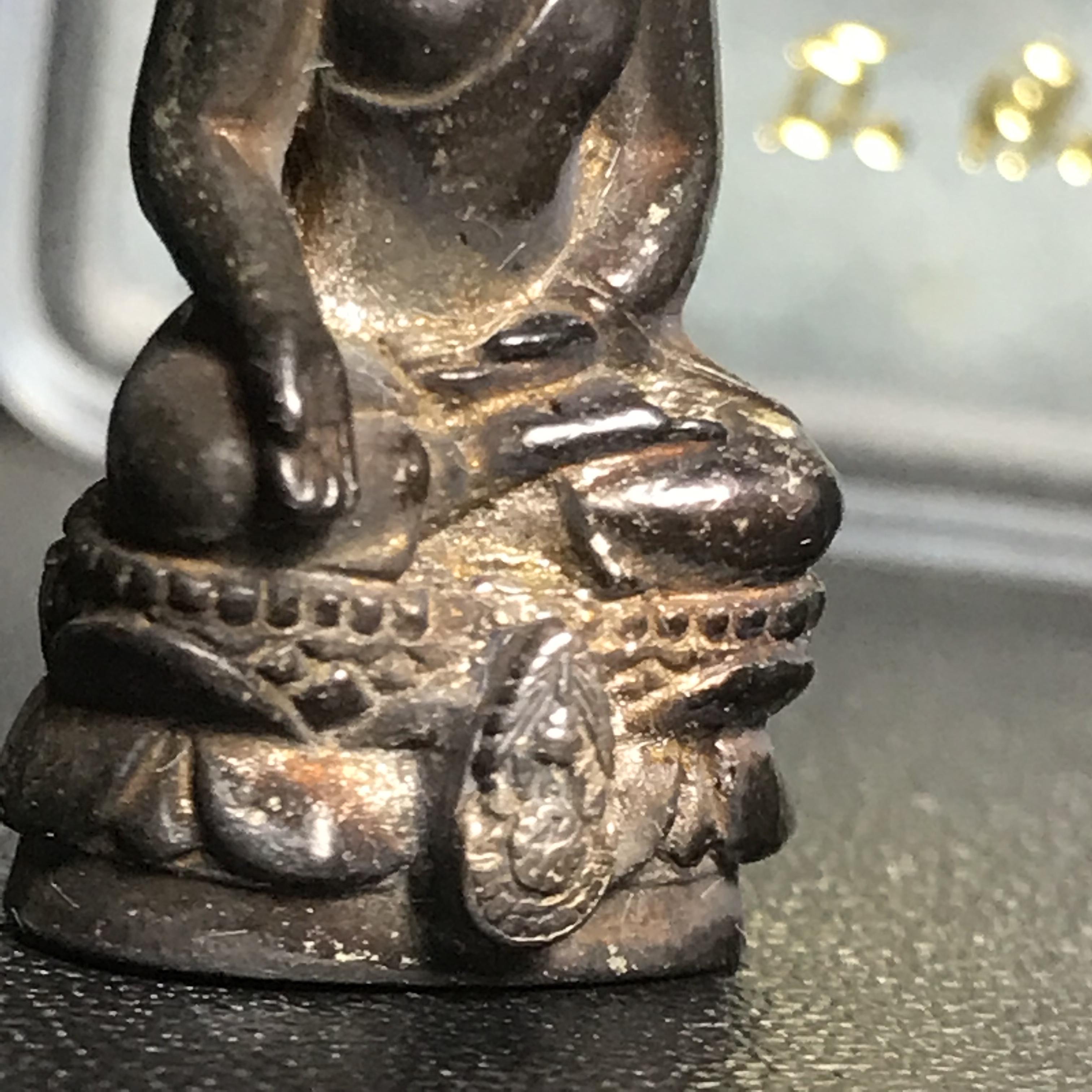 พระกริ่งไพรีพินาศ รุ่น ภปร. ราชวิทยาลัย ปี2535 เนื้อเงินผิวเดิมสวยแบบนิยม(1ใน2535องค์)