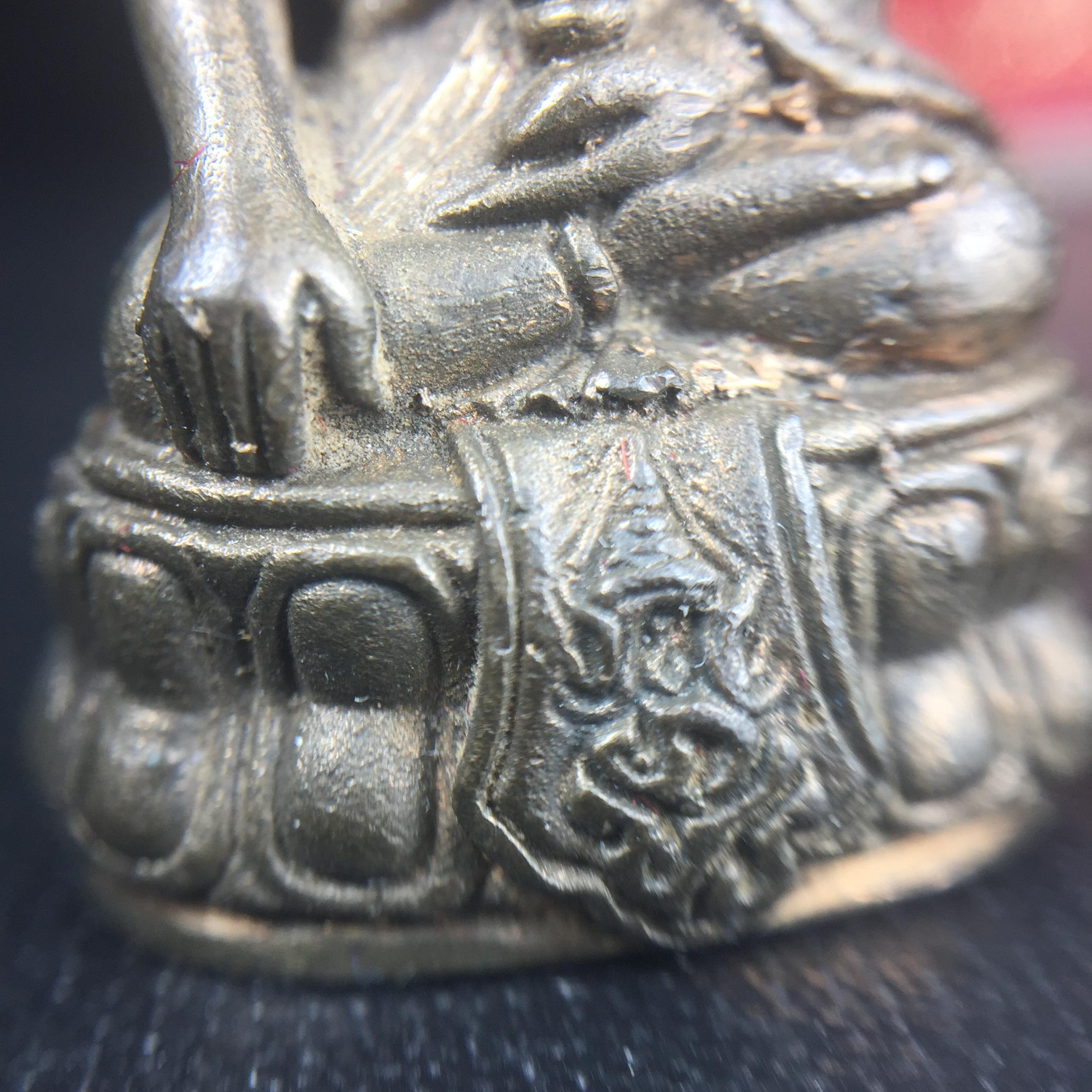 พระกริ่ง-พระชัยวัฒน์ ภปร. ธรรมศาสตร์ 50ปี เนื้อนวโลหะ ปี2527(ในหลวงรัชกาลที่9 เสด็จเททอง)(หายาก)(1ใน677ชุด)