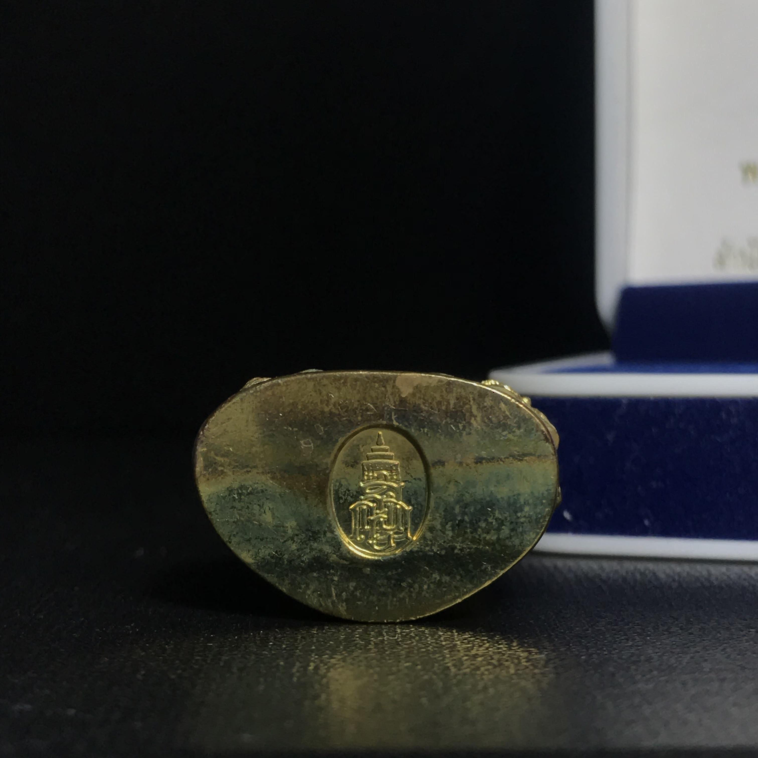 พระกริ่งคชวัตร รุ่น2(ฉลองพระชนมายุ 100 พรรษา)สมเด็จพระญาณสังวร สมเด็จพระสังฆราช วัดบวรนิเวศวิหาร ปี2556 เนื้อทองเหลือง (1ใน3999องค์) (บรรจุเส้นพระเกศา)