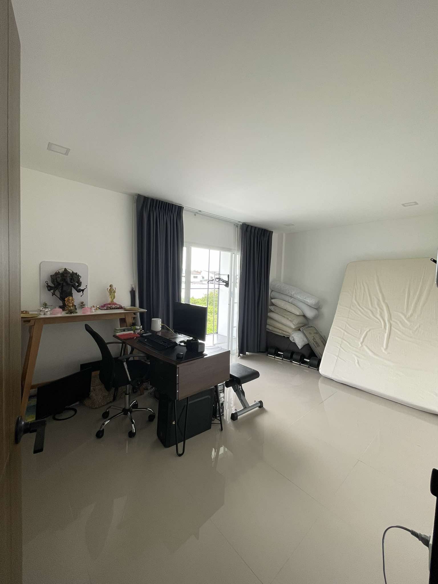 For Rent : Wichit, 2-Story Town Home soi Udomsuk, 2 Bedrooms, 2 Bathrooms