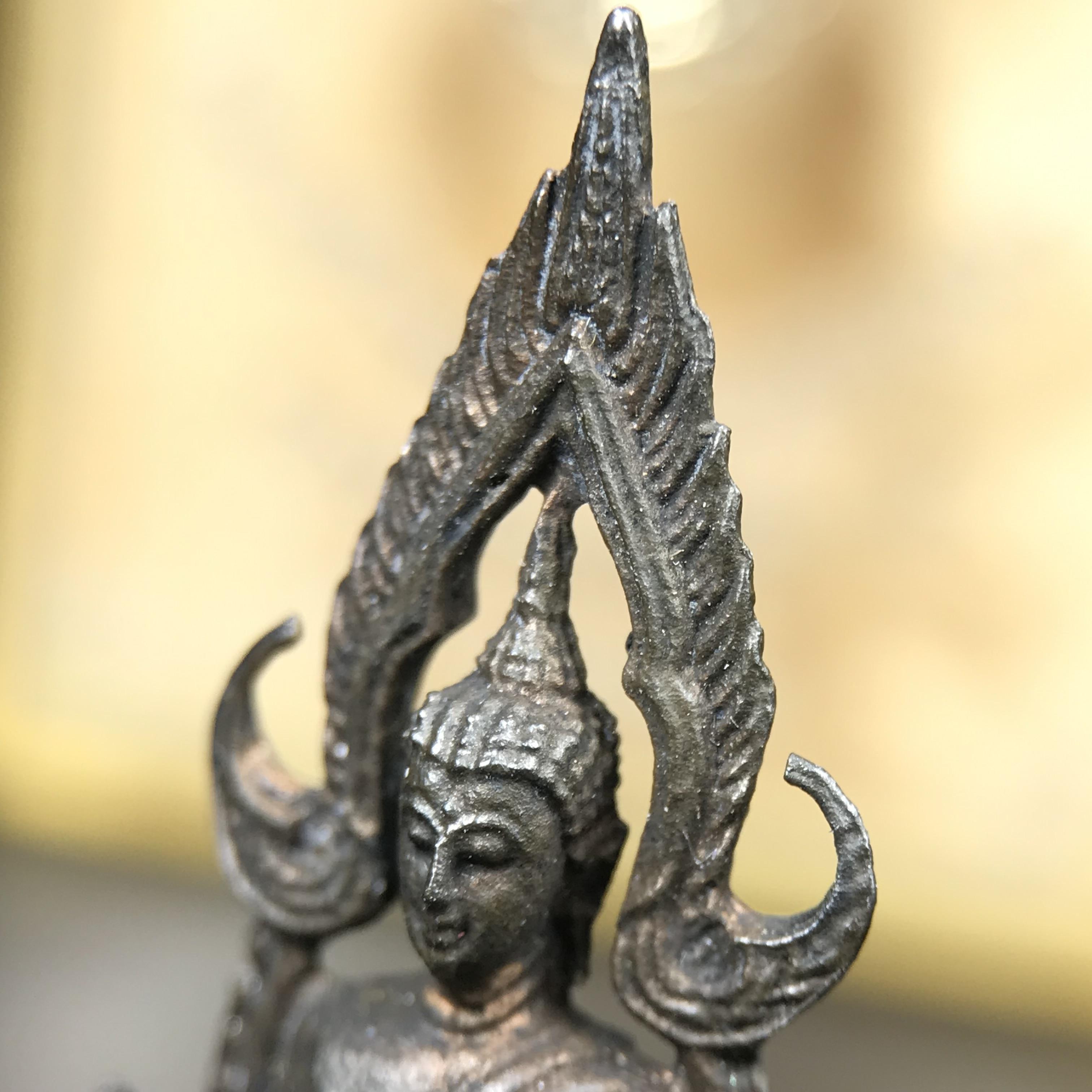 กริ่งพระพุทธชินราช ภปร. กองทัพภาคที่3จัดสร้าง ปี2517 เนื้อนวโลหะกล่องเดิม(คัดสภาพสวย)(หายาก)(ในหลวง ร.9 เสด็จในพิธี)พิธีมหาพุทธาภิเษกยื่งใหญ่โดยพระคณาจารย์ชื่อดังในยุคนั้นร่วมปลุกเสก 7วัน7คืน*** หลวงปู่โต๊ะ วัดประดู่ฉิมพลี ร่วมปลุกเสก***