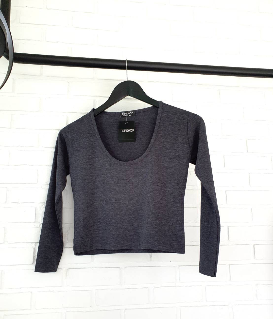 ครอปยูแขนยาว