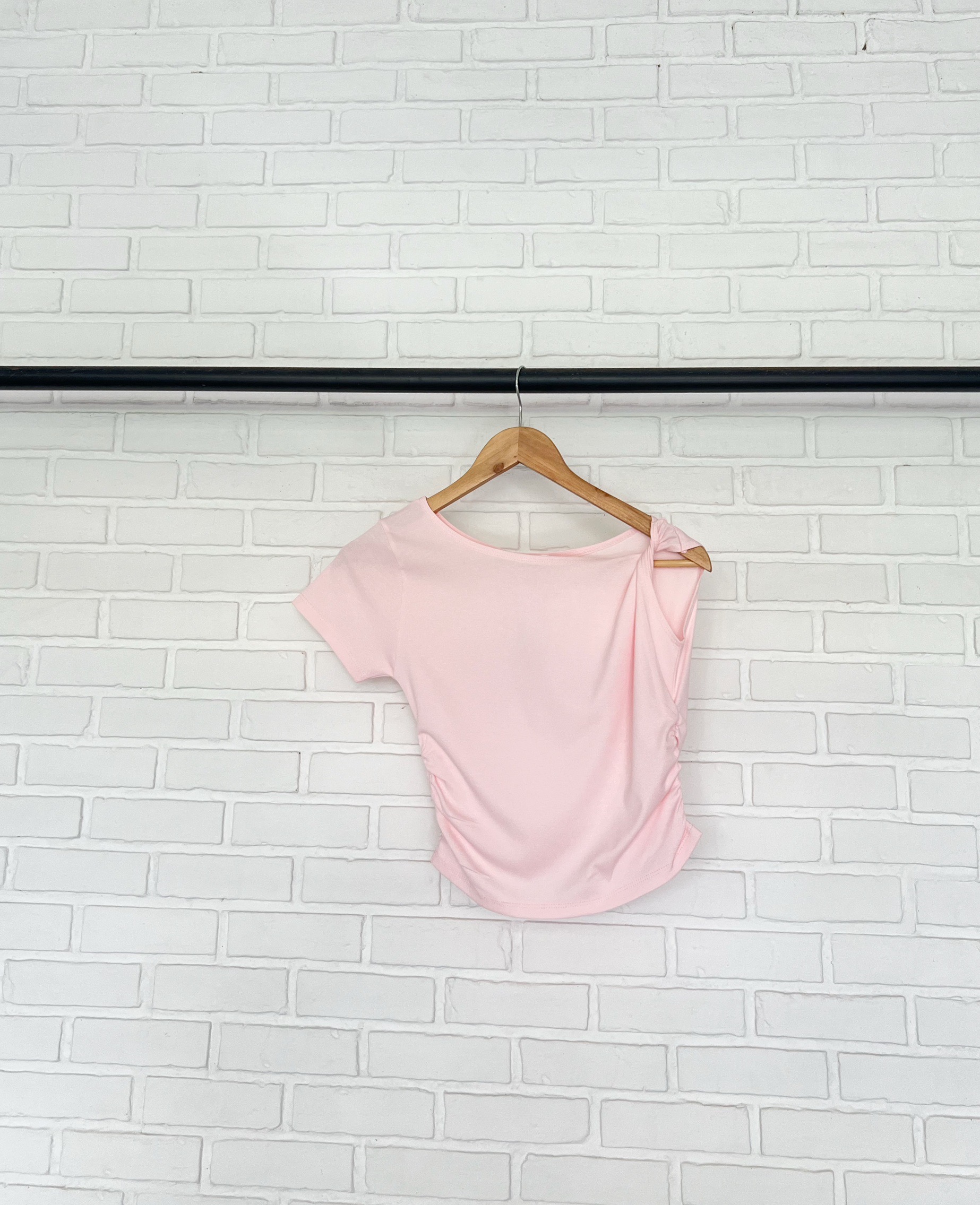 เปิดไหล่บิด