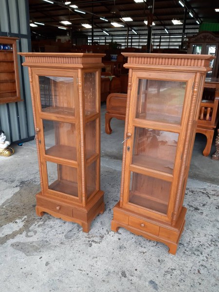 ตู้โชว์ รุ่ม ปทุมมา