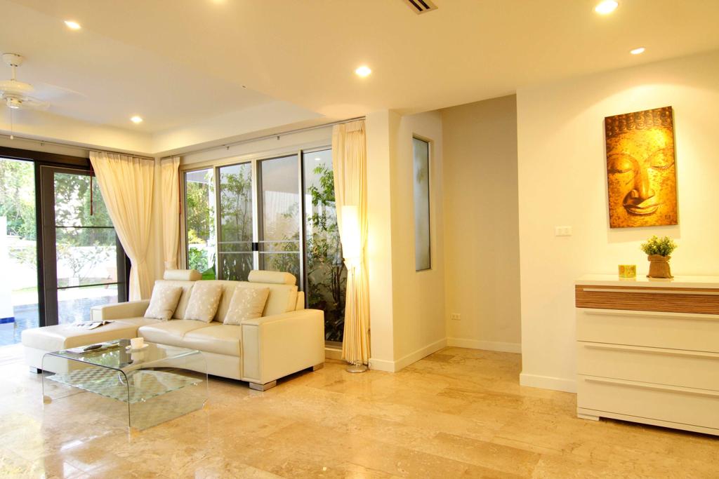 For Rent : Phuket Town, Luxury Pool Villa, 3 bedrooms 2 Bathrooms