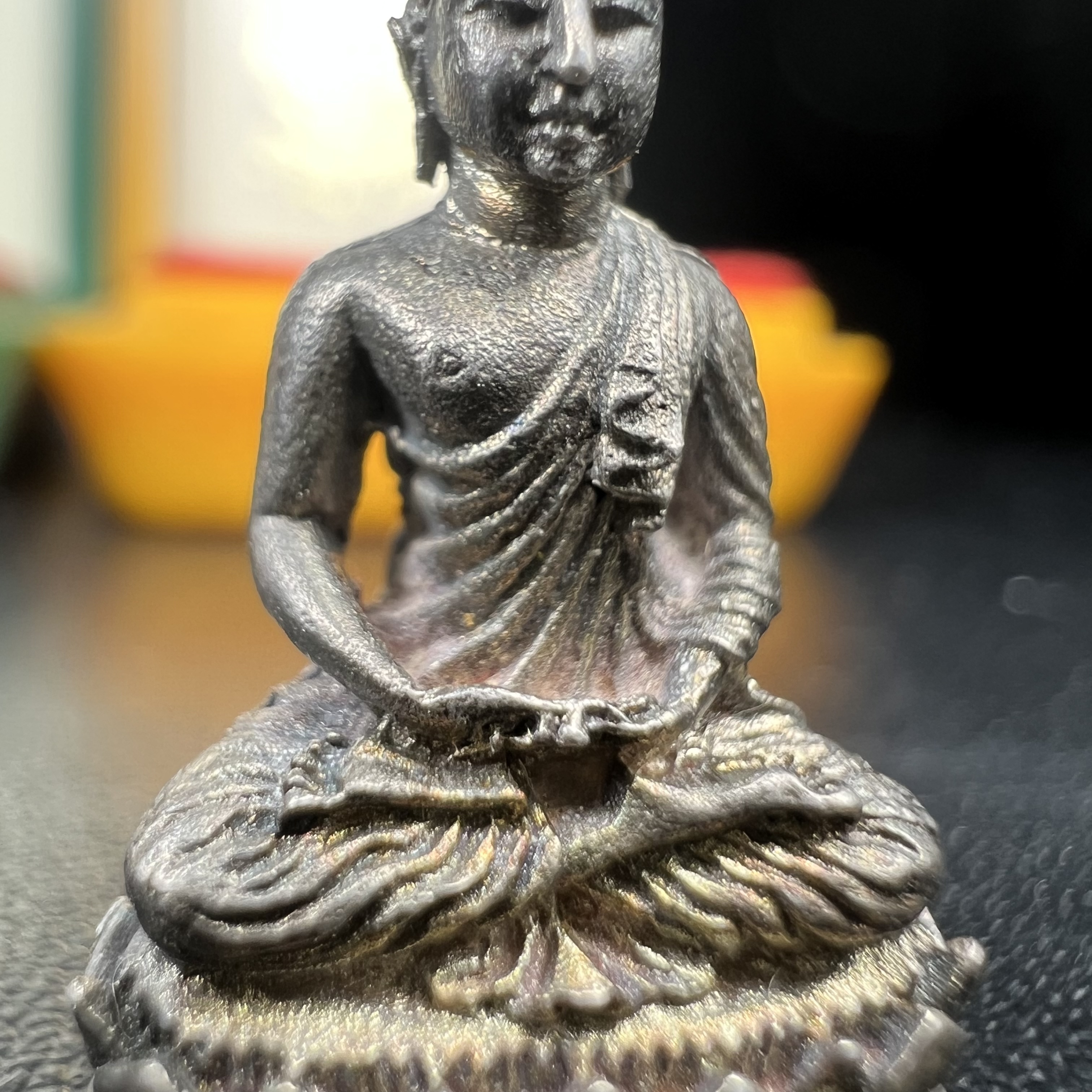 พระกริ่ง-พระชัยวัฒยน์วาสนาสมเด็จพระสังฆราช(วาสน์)วัดราชบพิธฯปี2531 เนื้อเงิน สร้างเป็นที่ระลึกในคราวที่สมเด็จพระอริยวงศาคตญาณ สมเด็จพระสังฆราช(วาสน์ วาสโน)มีพระชนมายุครบ90พรรษา(ในหลวง ร.9 เสด็จในพิธี)งานแกะแม่พิมพ์โดย นายช่างเกษม มงคลเจริญ)หายาก