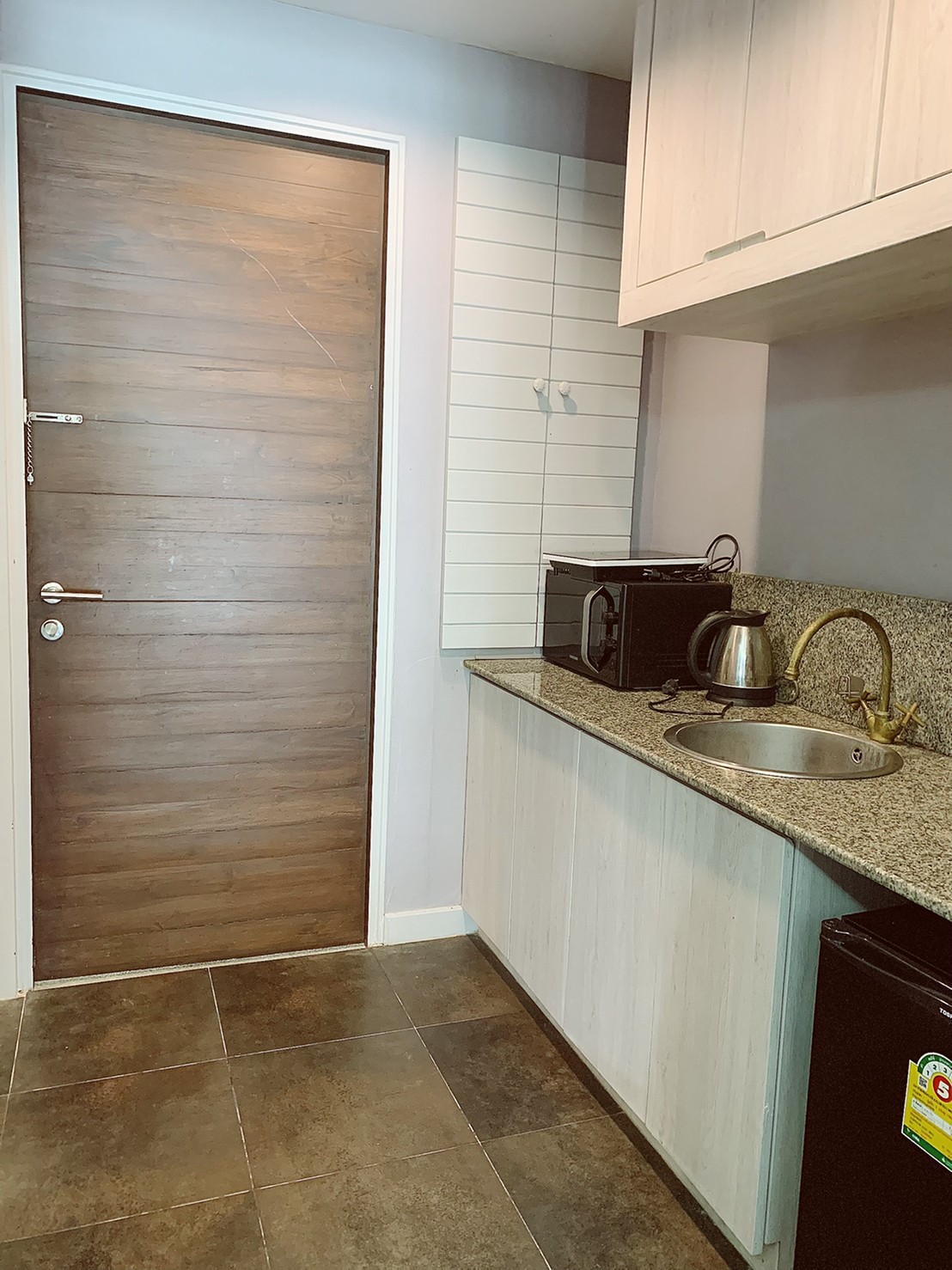 For Rent : Kathu The Green Golf Residence Condominium Studioroom 60 Sq.m 2nd Floor, Green view