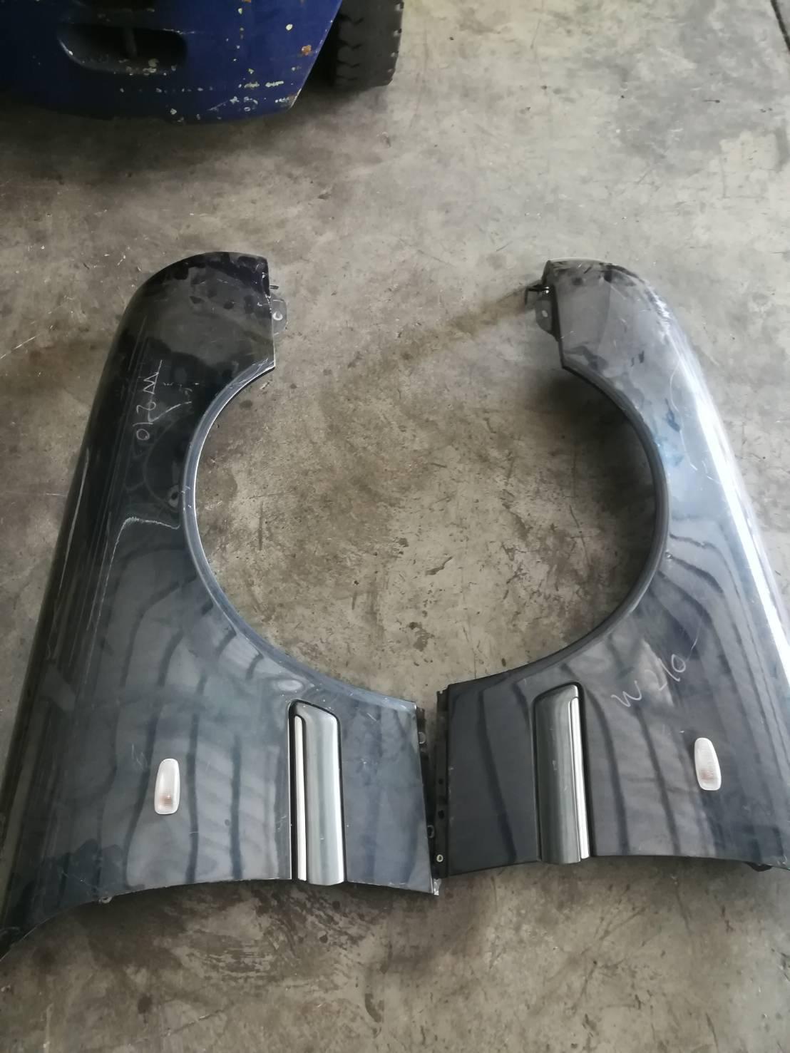 บังโคลนหน้าBENZ W210