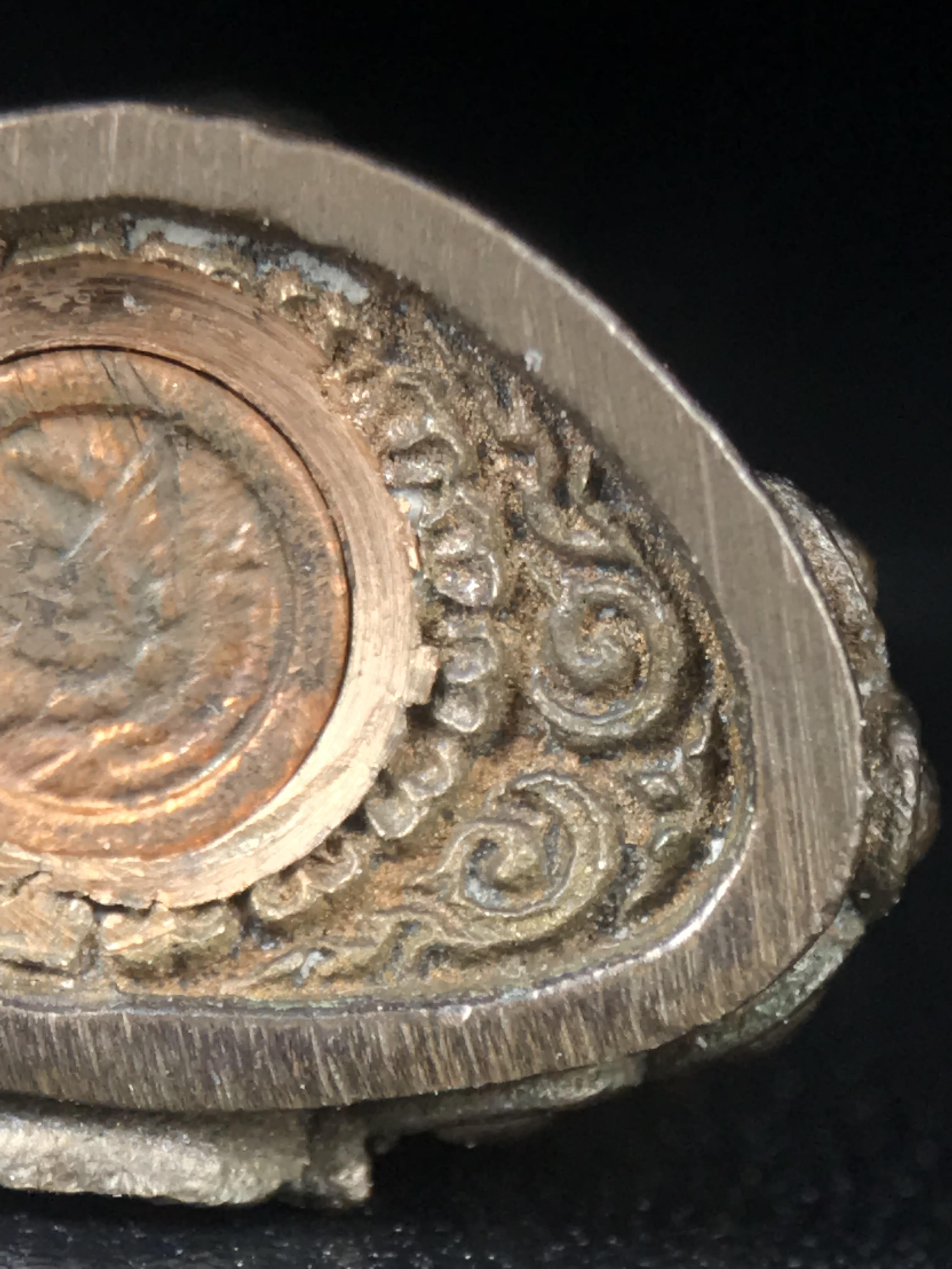 พระกริ่งศิรากาศ ภปร.(พระกริ่งคุ้มเกล้า)วัตถุมงคล"คุ้มเกล้าฯ" มูลนิธิ “คุ้มเกล้า” ในพระบรมราชูปถัมภ์ จัดสร้าง โรงพยาบาลภูมิพล เนื้อนวโลหะ(พิมพ์หน้าไทย)(ในหลวงรัชกาลที่9เสด็จเททอง)(พิธีใหญ่)(นิยม)